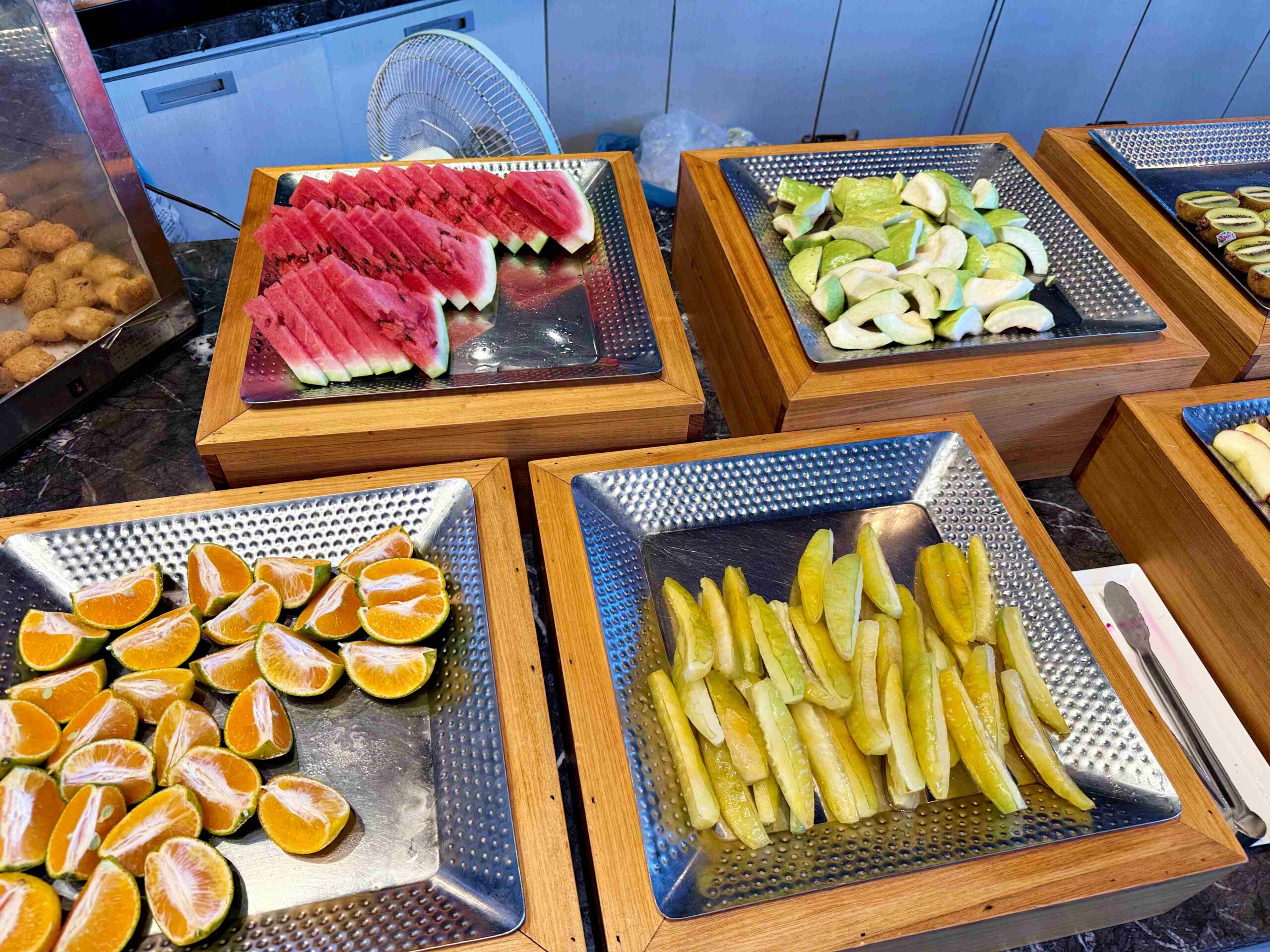 【三重美食】羽葉麻辣火鍋，$539吃超過百樣食材，火鍋+自助餐超划算推薦！(菜單) @趙先生吃飯