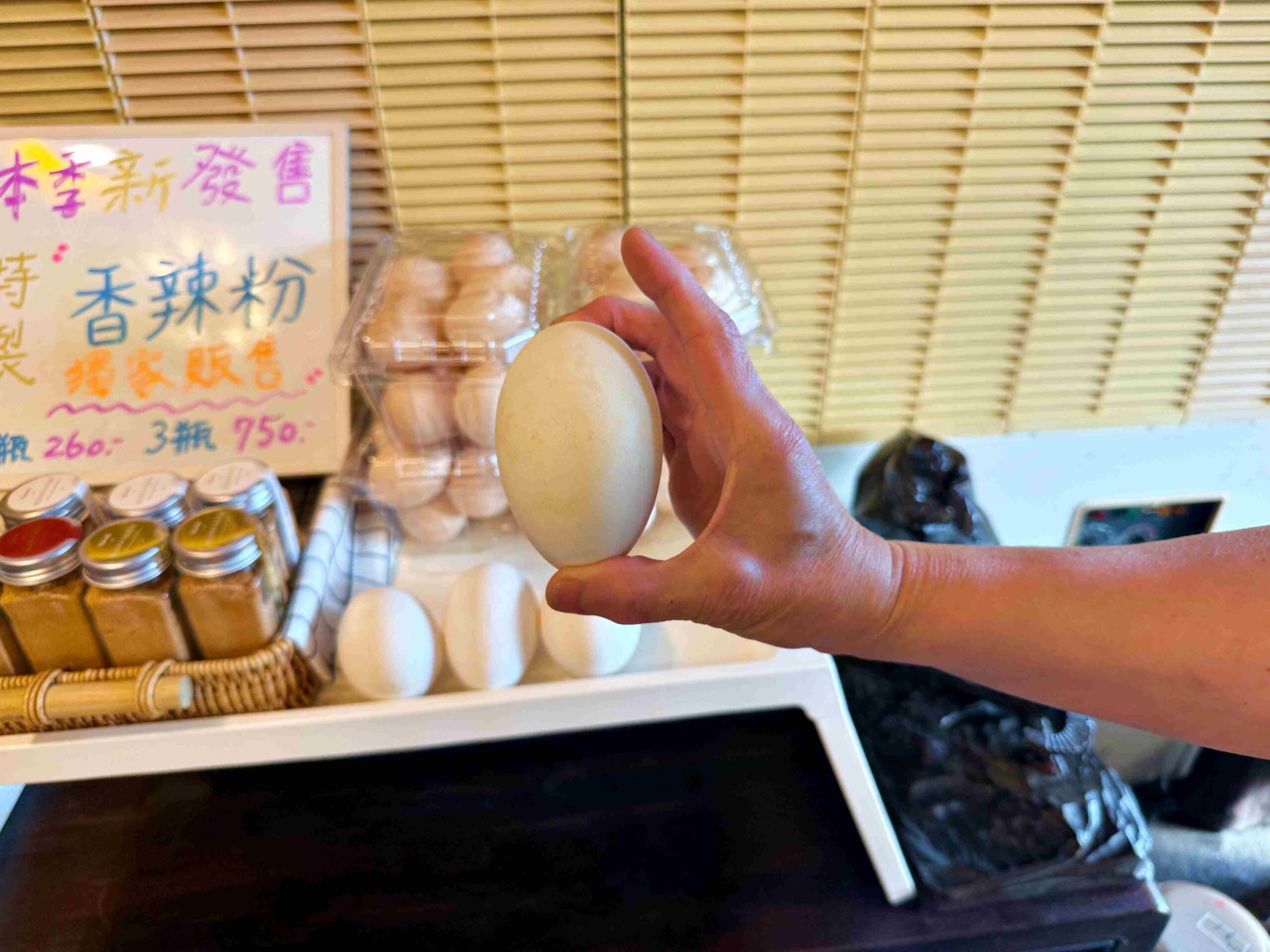 【三芝美食】香聚桶仔雞，花東放山雞、純天然食材，老師傅超會料理推薦(菜單)！ @趙先生吃飯