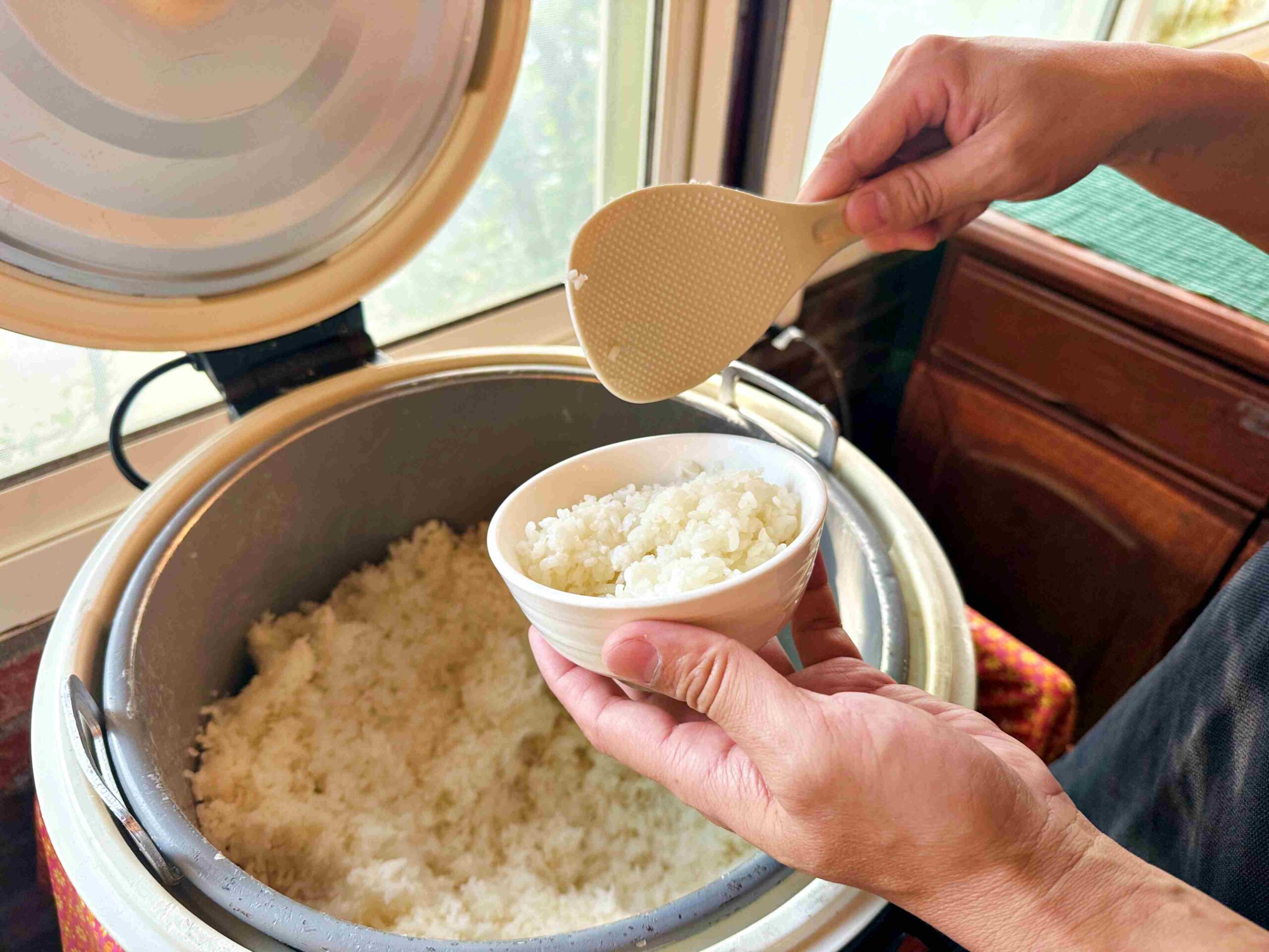 【三芝美食】香聚桶仔雞，花東放山雞、純天然食材，老師傅超會料理推薦(菜單)！ @趙先生吃飯