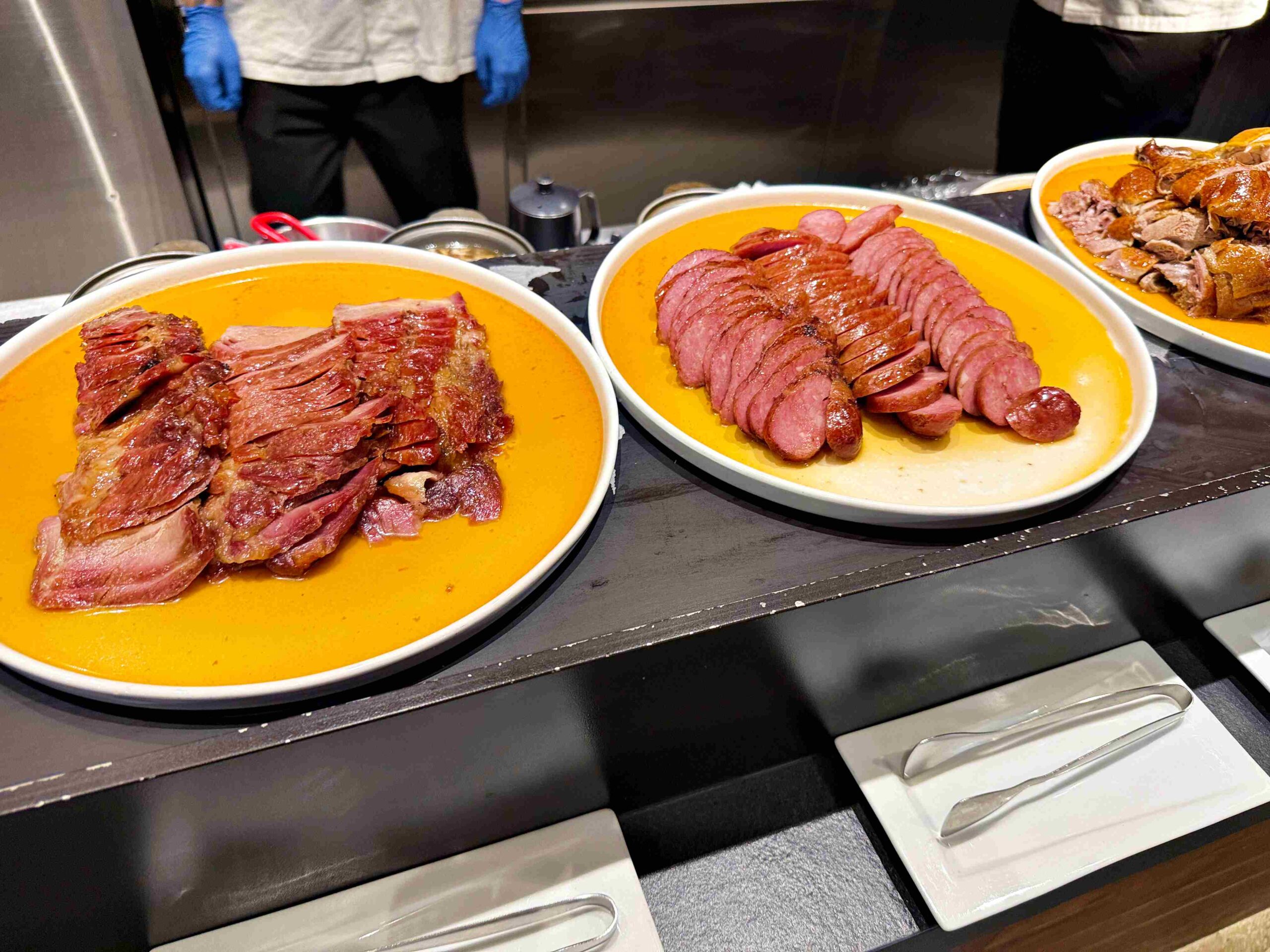 【新莊美食】村民食堂廚窗港點 i-Tower 店，堅持現做超60道港點吃到飽推薦 @趙先生吃飯