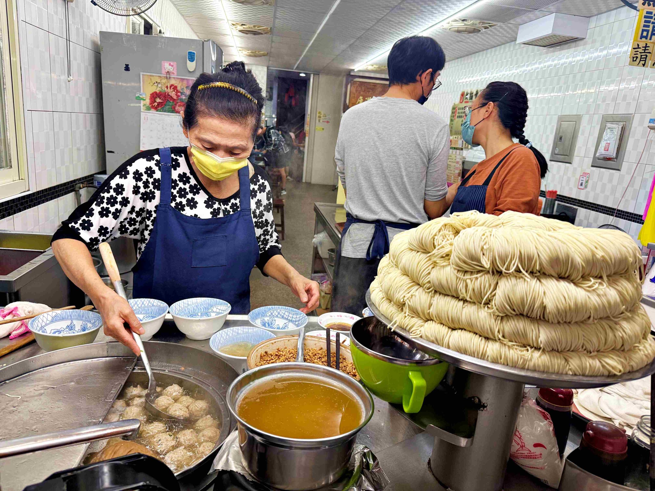 【宜蘭美食】大麵章,沙茶香氣濃厚且麵條口感紮實的六十年老店推薦(菜單) @趙先生吃飯 【宜蘭美食】大麵章,沙茶香氣濃厚且麵條口感紮實的六十年老店推薦(菜單) @趙先生吃飯