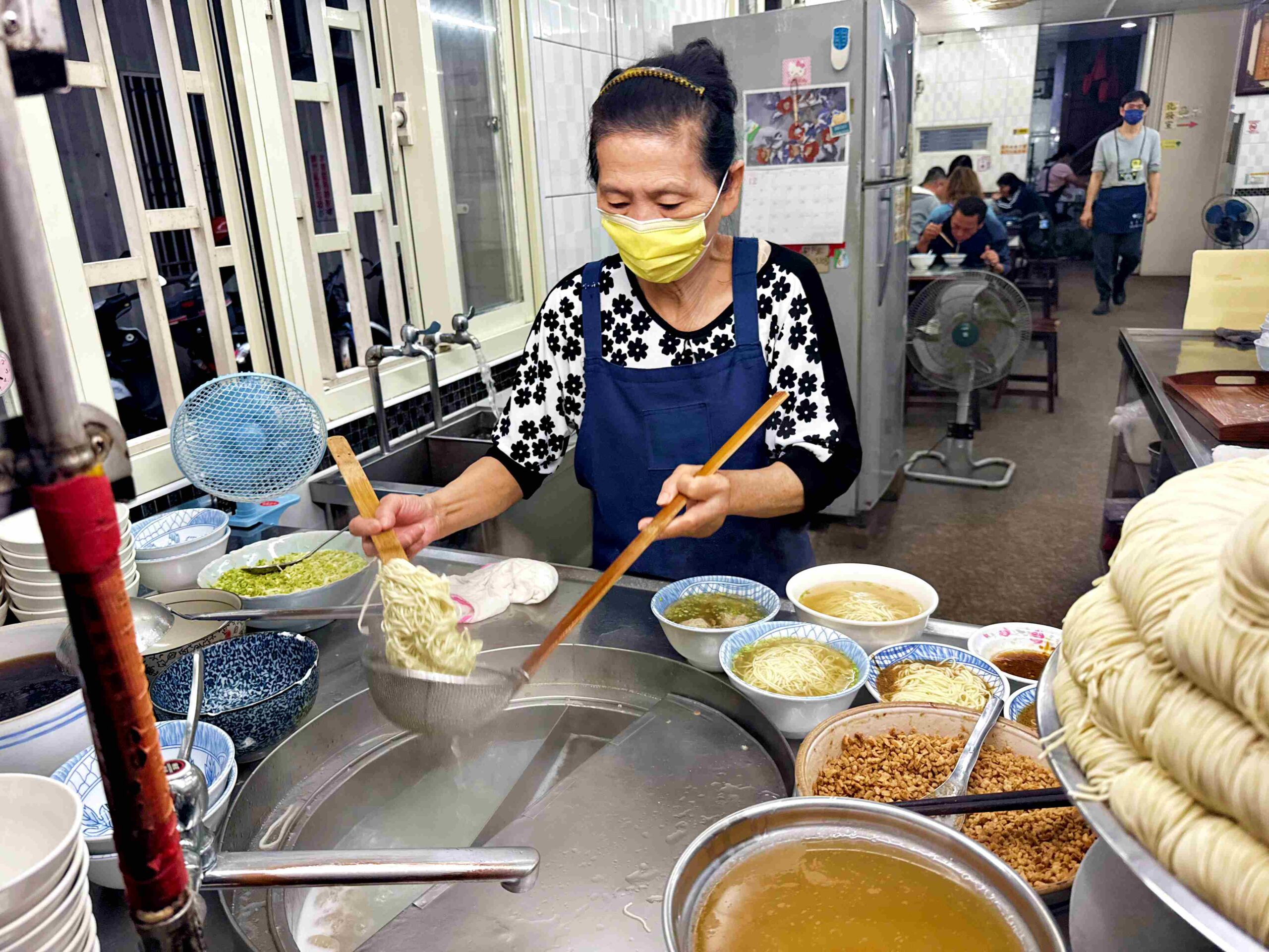 【宜蘭美食】大麵章,沙茶香氣濃厚且麵條口感紮實的六十年老店推薦(菜單) @趙先生吃飯 【宜蘭美食】大麵章,沙茶香氣濃厚且麵條口感紮實的六十年老店推薦(菜單) @趙先生吃飯