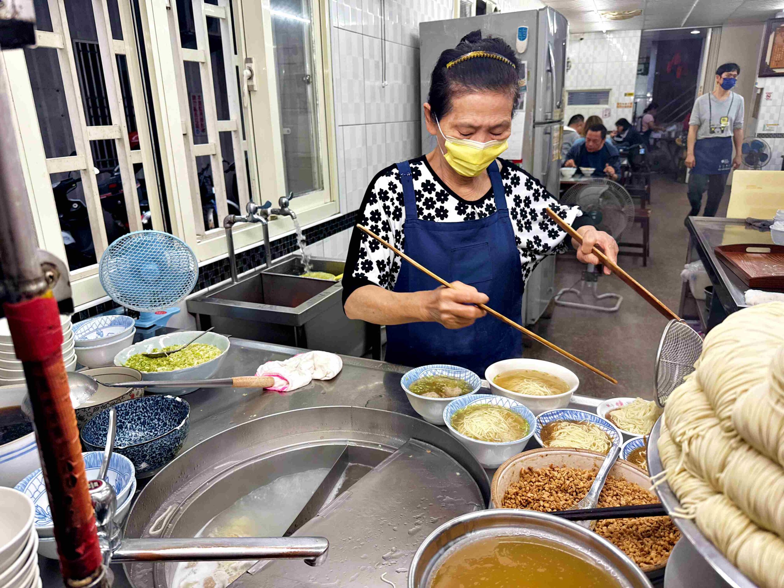 【宜蘭美食】大麵章,沙茶香氣濃厚且麵條口感紮實的六十年老店推薦(菜單) @趙先生吃飯 【宜蘭美食】大麵章,沙茶香氣濃厚且麵條口感紮實的六十年老店推薦(菜單) @趙先生吃飯