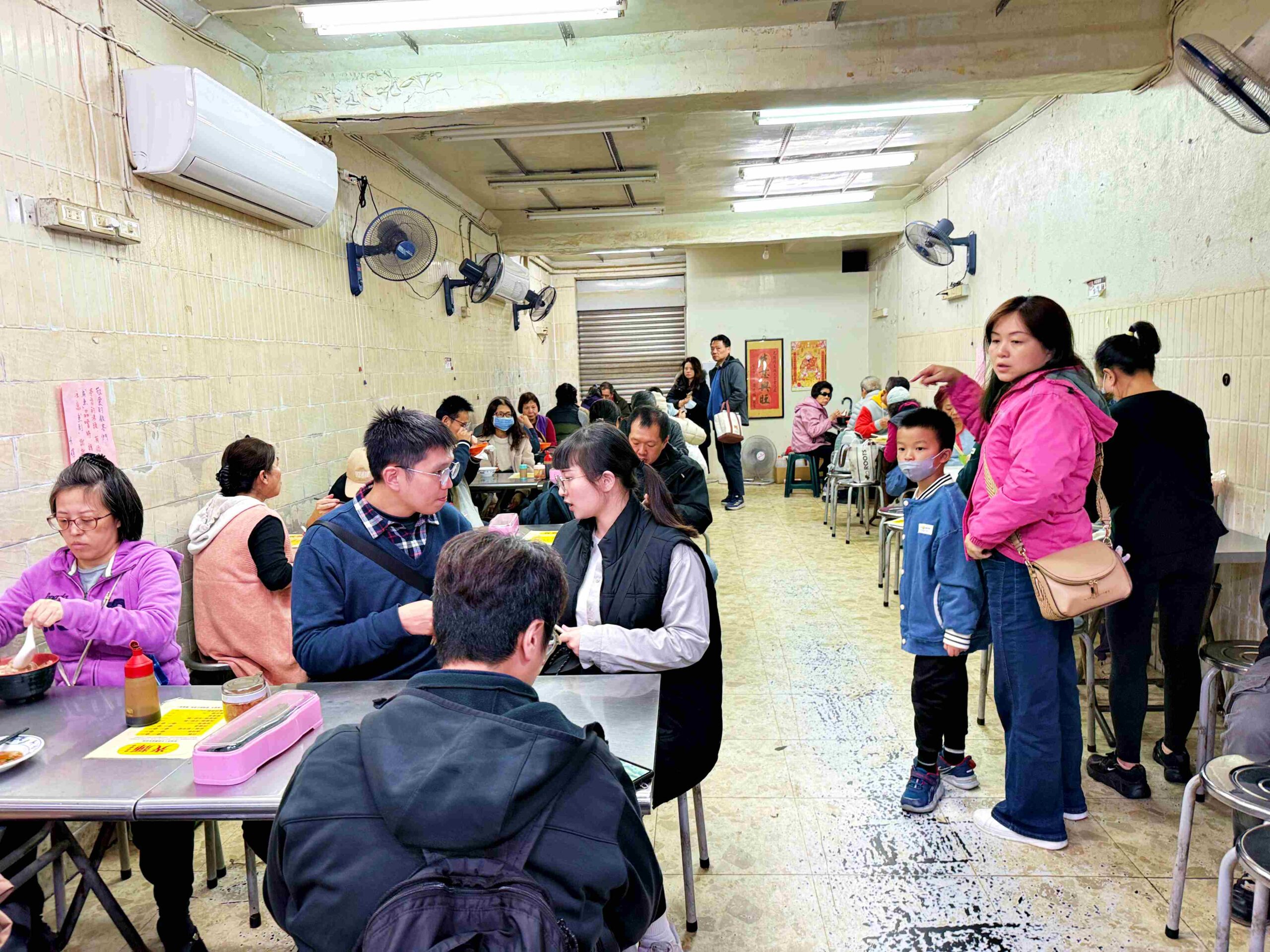 【士林美食】光輝肉羹,肉量實在、湯頭超順,一口就懂的老字號強者推薦 (菜單) @趙先生吃飯 【士林美食】光輝肉羹,肉量實在、湯頭超順,一口就懂的老字號強者推薦 (菜單) @趙先生吃飯