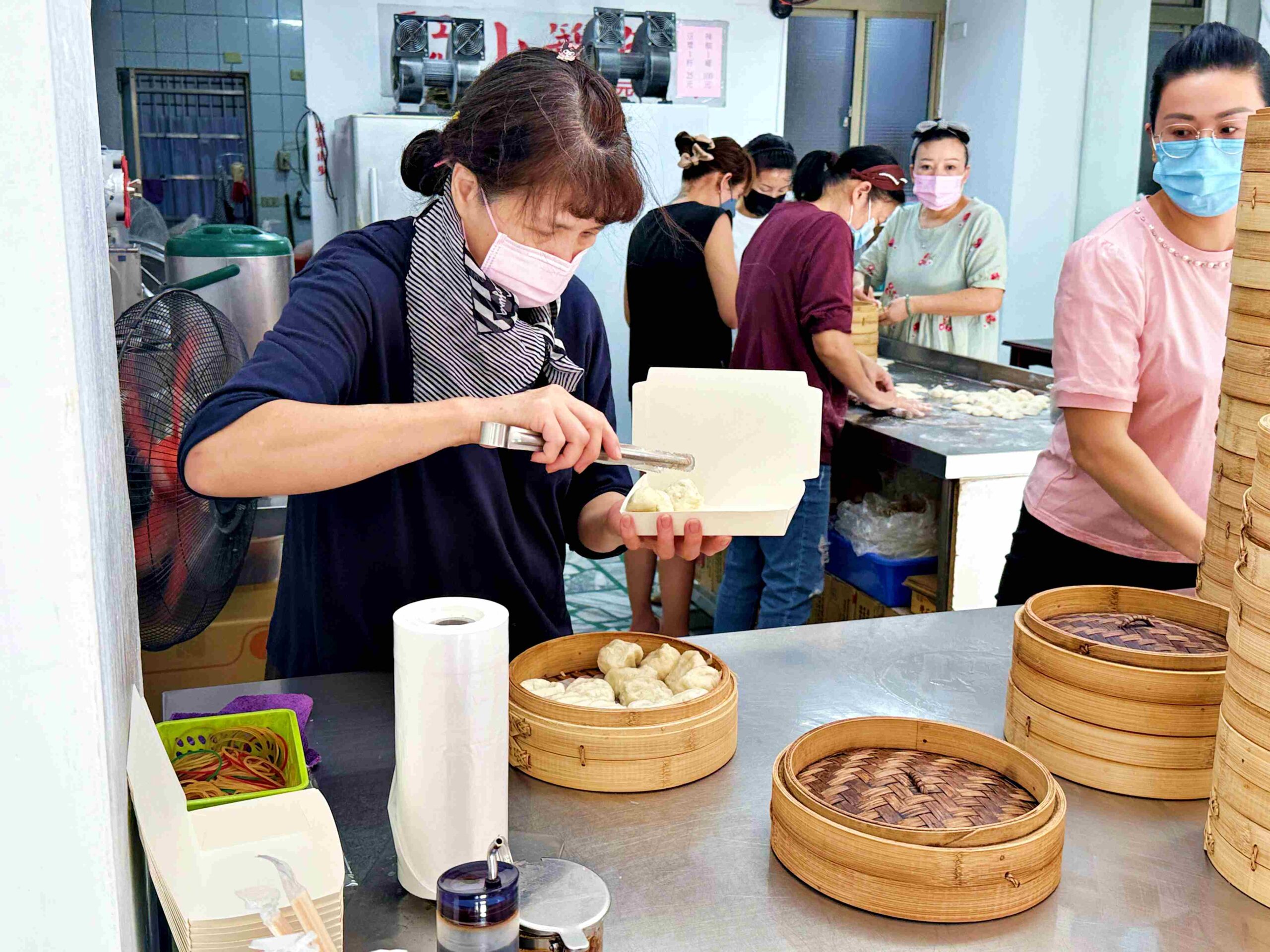 【新莊美食】新莊昌明豆漿小籠包，只有小籠包跟豆漿卻排隊！(菜單) @趙先生吃飯