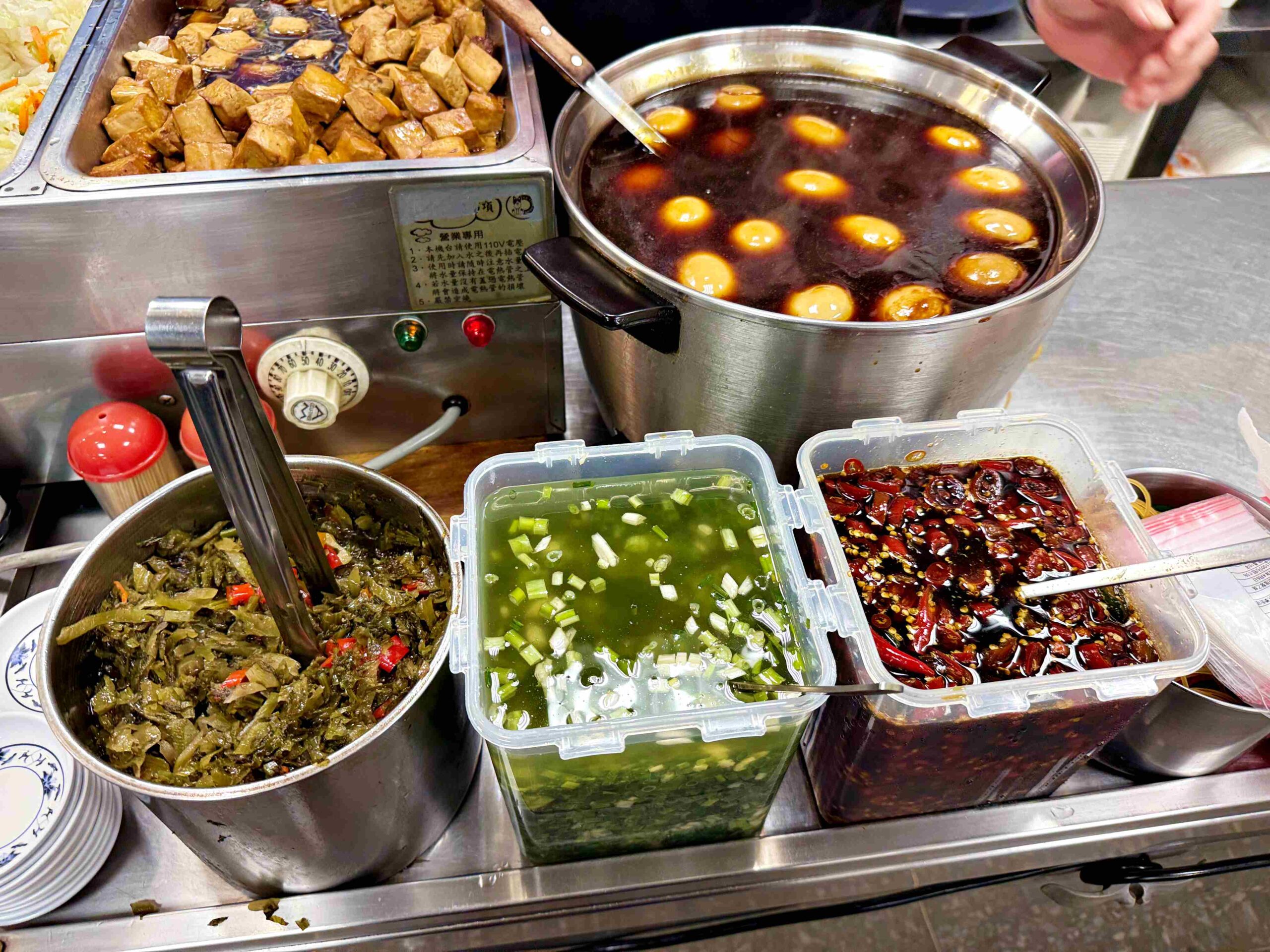 【信義區美食】香濱燒臘，正宗港式四十年老字號，炒飯＋鴨腿爆炸強推薦！(菜單) @趙先生吃飯