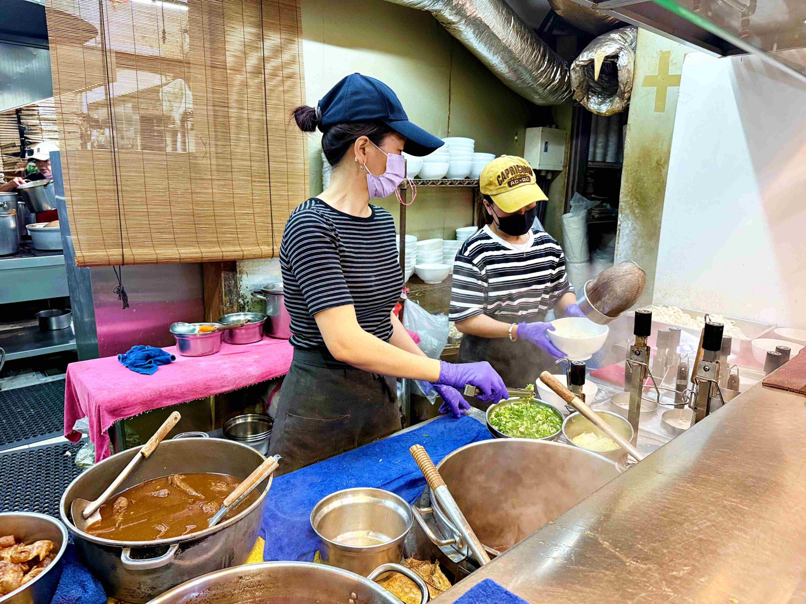 【大安區美食】老宋記真善美牛肉麵,$140最大塊的牛肉麵、免費加湯,得獎60年老店推薦(附菜單) @趙先生吃飯 【大安區美食】老宋記真善美牛肉麵,$140最大塊的牛肉麵、免費加湯,得獎60年老店推薦(附菜單) @趙先生吃飯