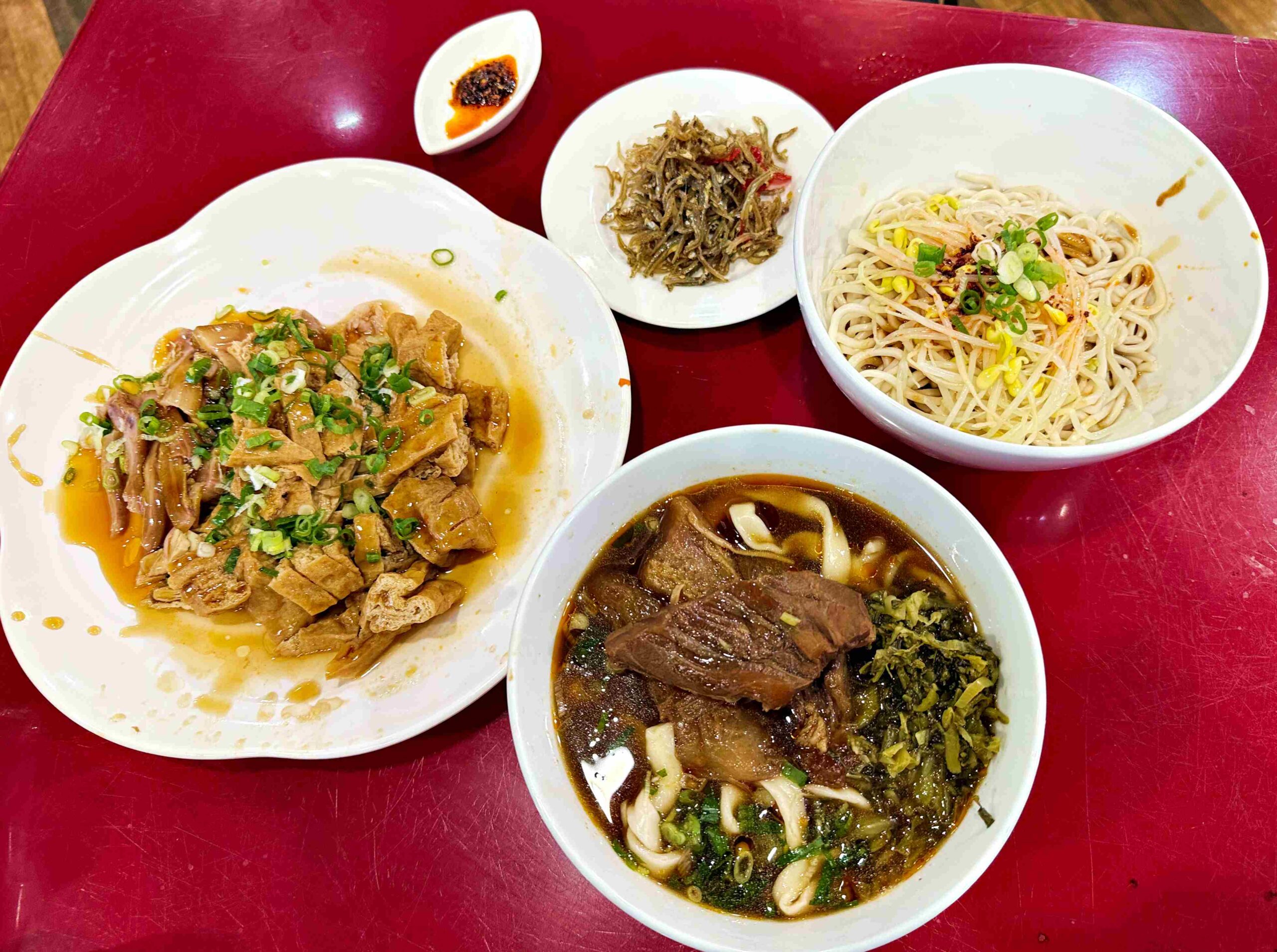 【大安區美食】老宋記真善美牛肉麵,$140最大塊的牛肉麵、免費加湯,得獎60年老店推薦(附菜單) @趙先生吃飯 【大安區美食】老宋記真善美牛肉麵,$140最大塊的牛肉麵、免費加湯,得獎60年老店推薦(附菜單) @趙先生吃飯