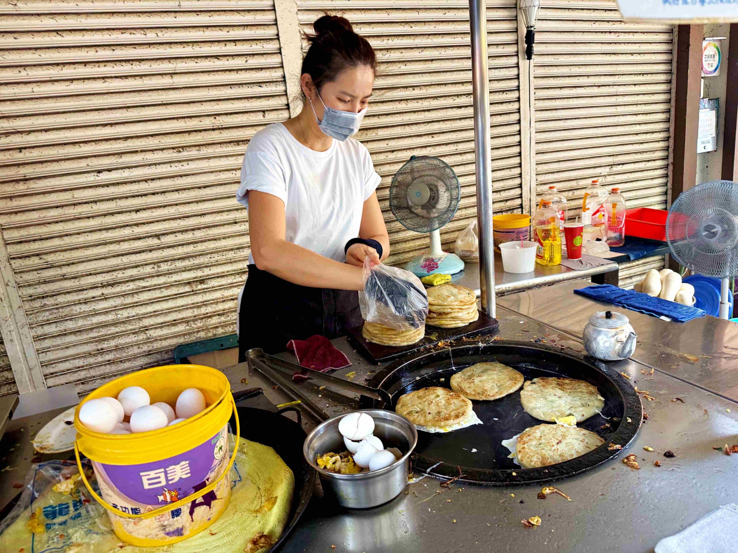 【北投美食】阿輝伯蘿蔔絲餅，北投市場必吃40年老店，不油膩卻酥脆(菜單) @趙先生吃飯