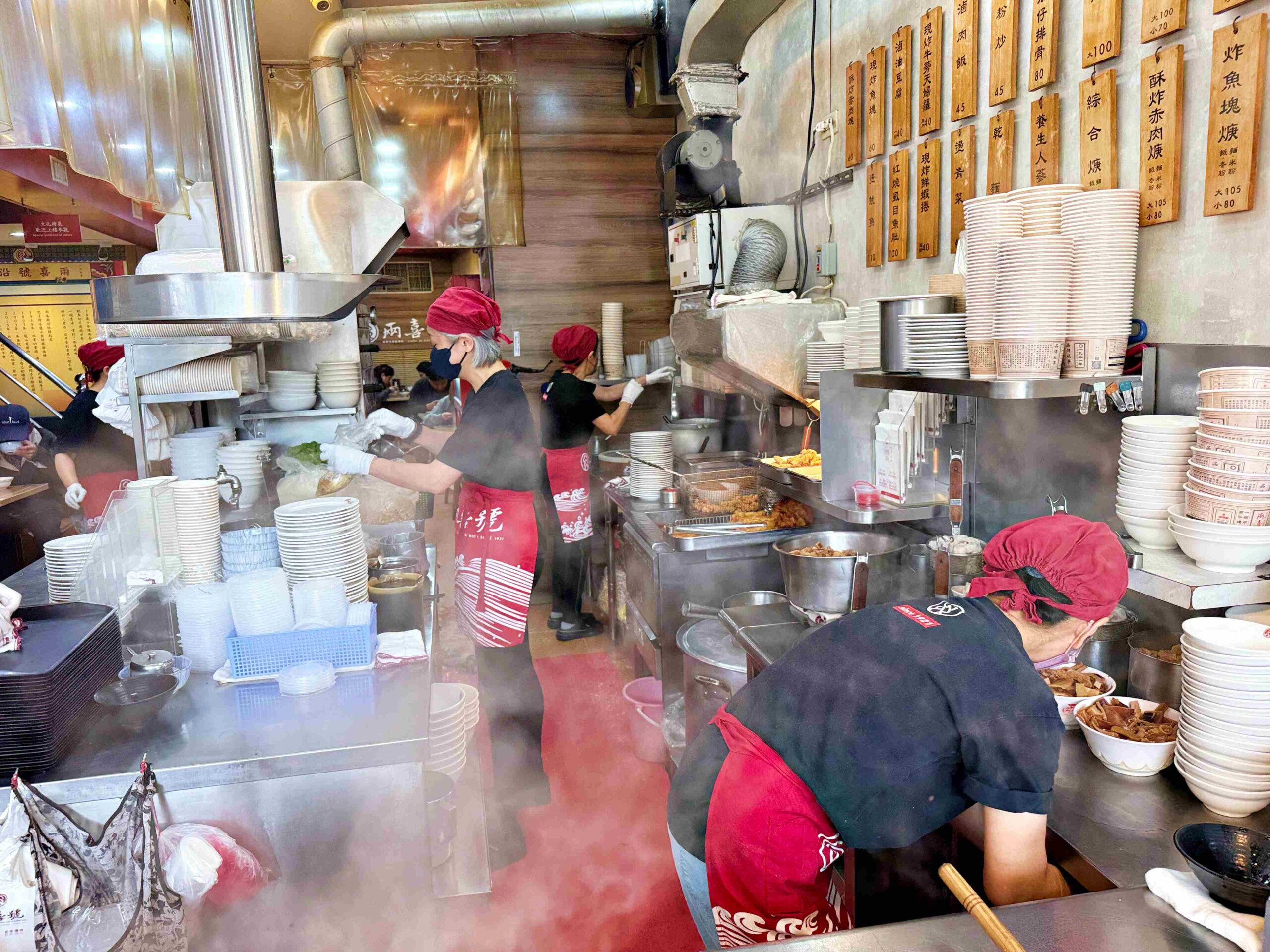 【萬華美食】兩喜號，從挑擔擺攤，到米其林必比登的百年老店推薦（菜單） @趙先生吃飯
