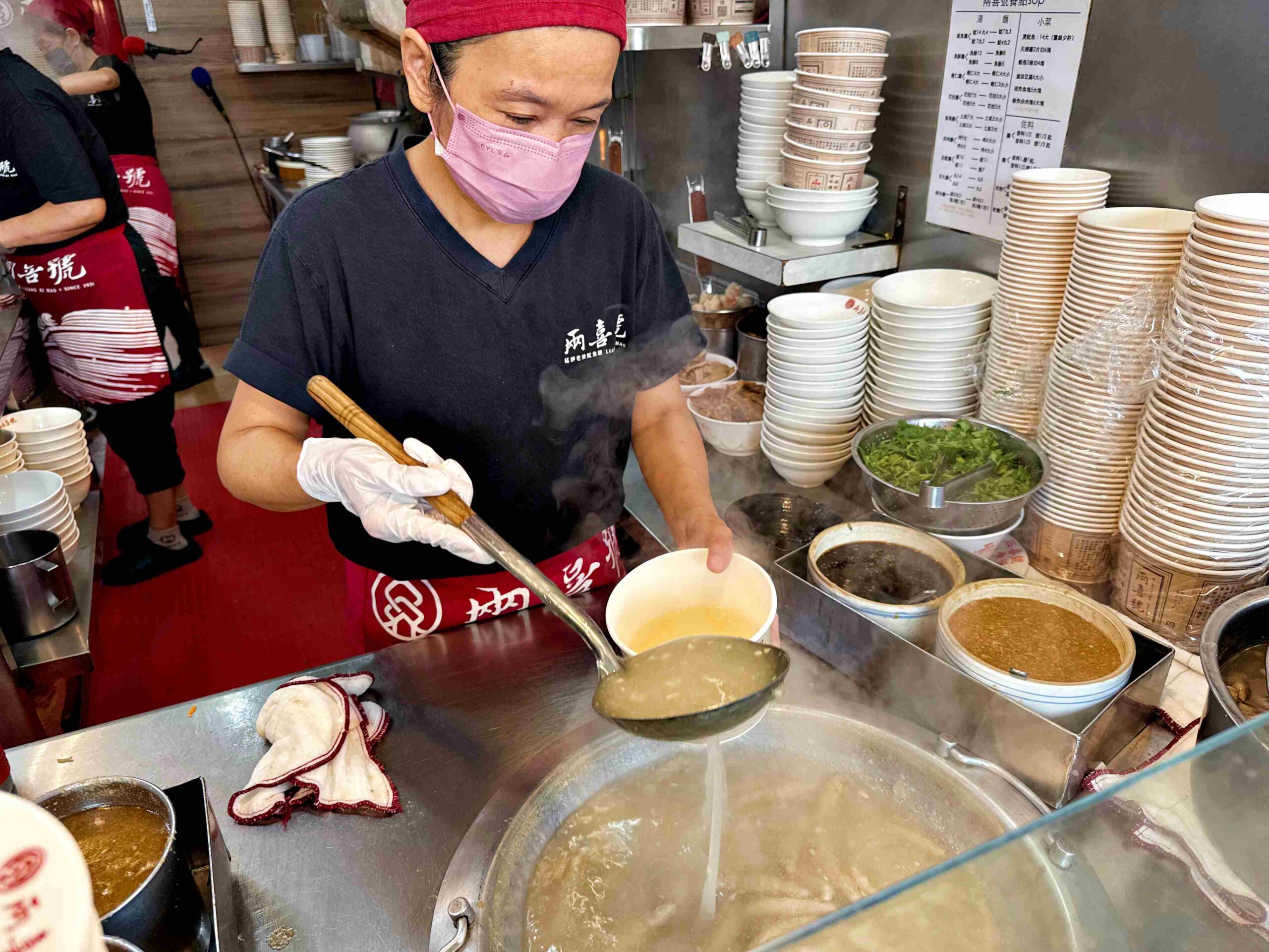 【萬華美食】兩喜號，從挑擔擺攤，到米其林必比登的百年老店推薦（菜單） @趙先生吃飯