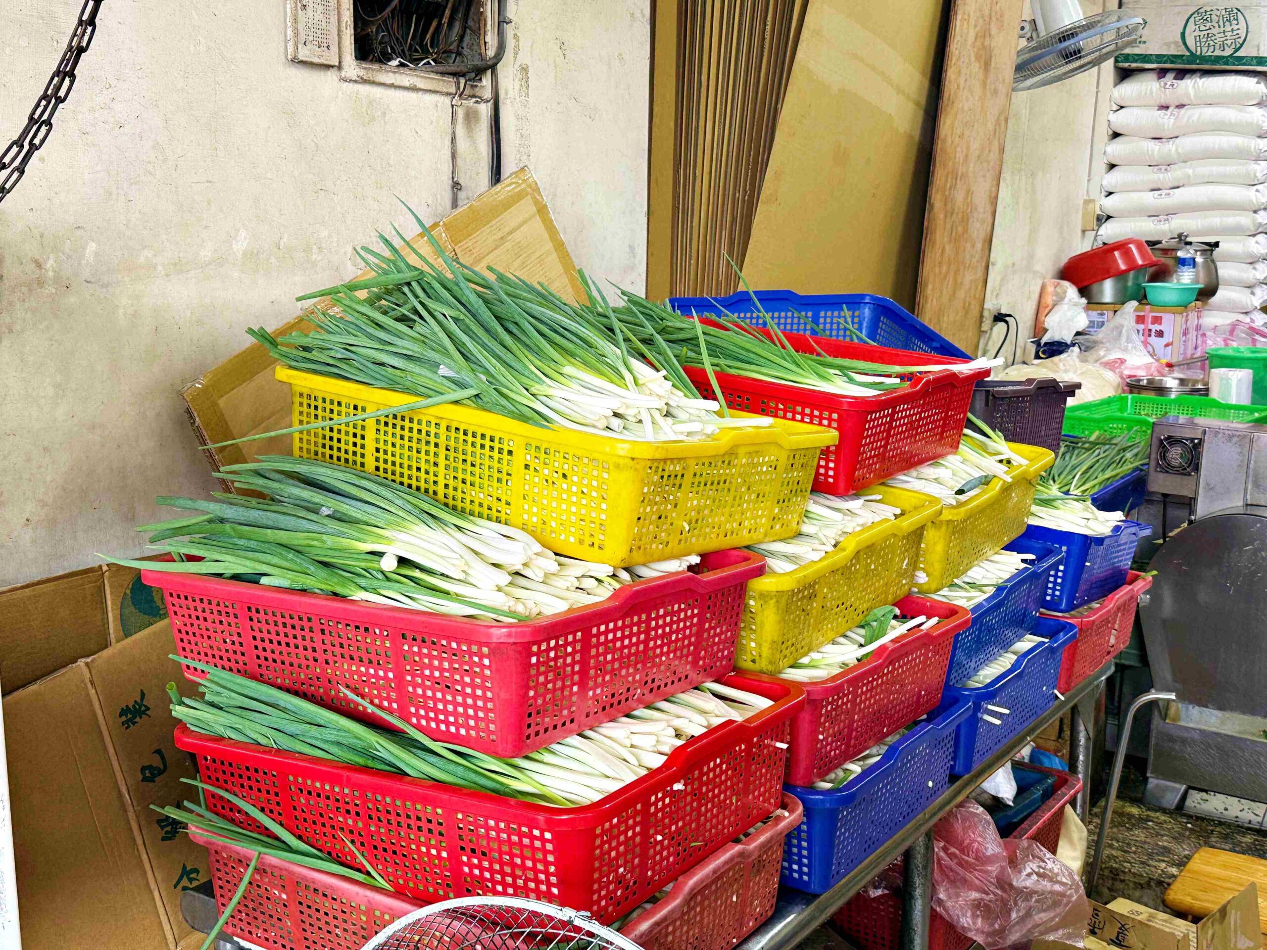 【萬華美食】萬大蟹殼黃碳烤燒餅店，只賣鹹甜兩款蟹殼黃的排隊名店推薦(菜單) @趙先生吃飯