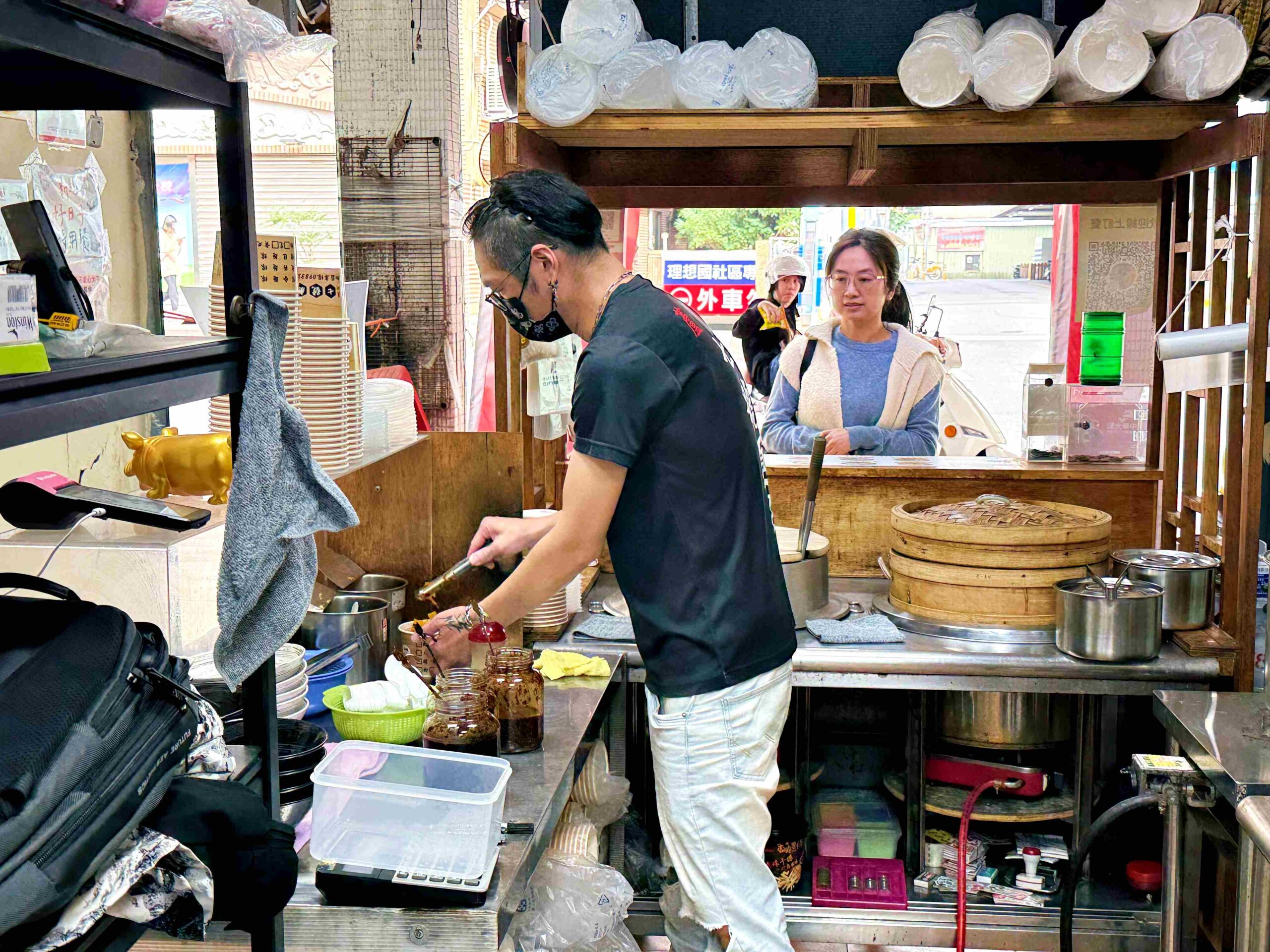 【蘆洲美食】蘆洲七號麵線,料多到碗裝不下,味道極強的隱藏版麵線推(菜單) @趙先生吃飯 【蘆洲美食】蘆洲七號麵線,料多到碗裝不下,味道極強的隱藏版麵線推(菜單) @趙先生吃飯