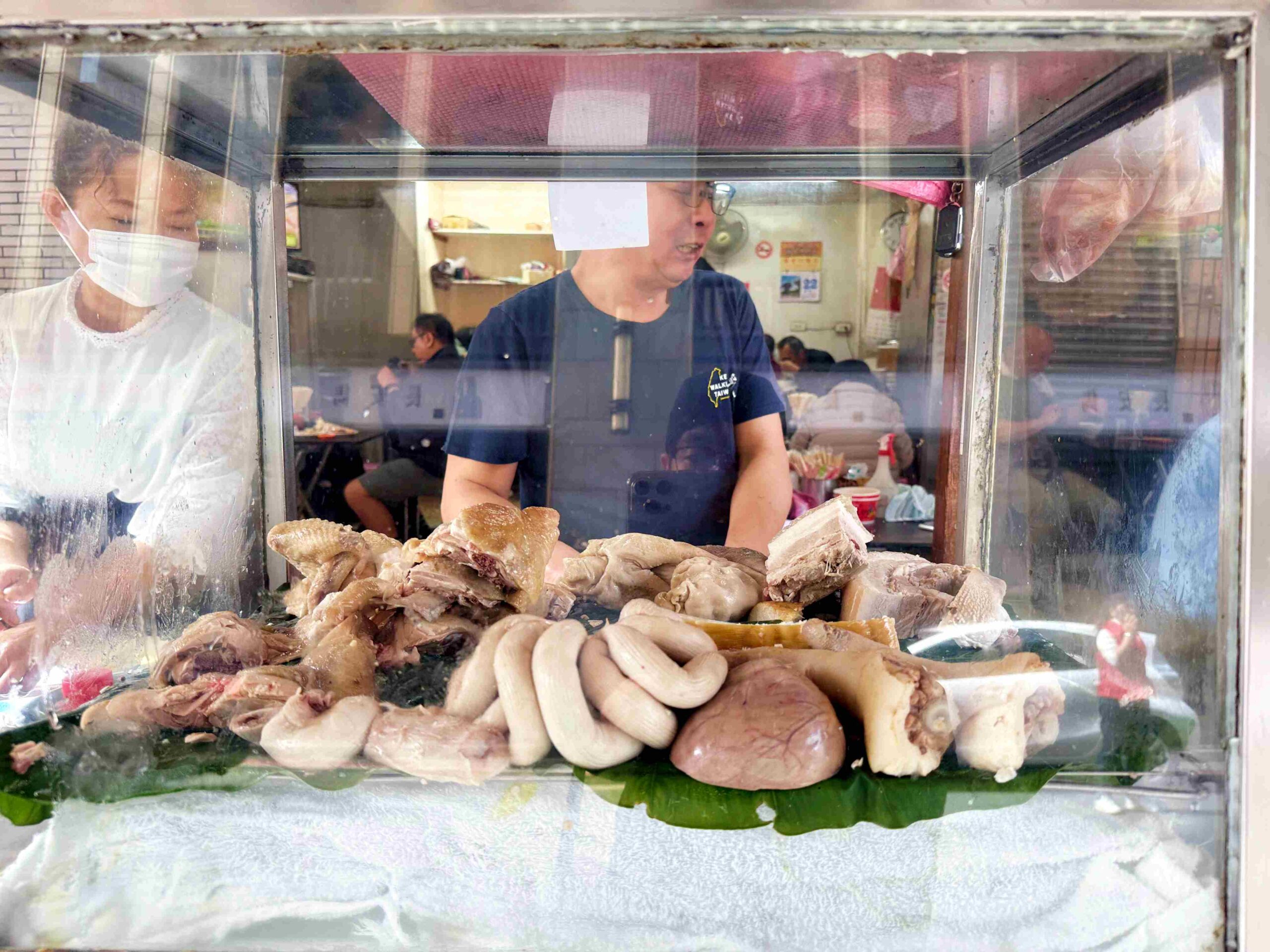 【北門美食】黑點雞肉，巷弄內連日本觀光客超愛的古早味小吃推薦(菜單) @趙先生吃飯