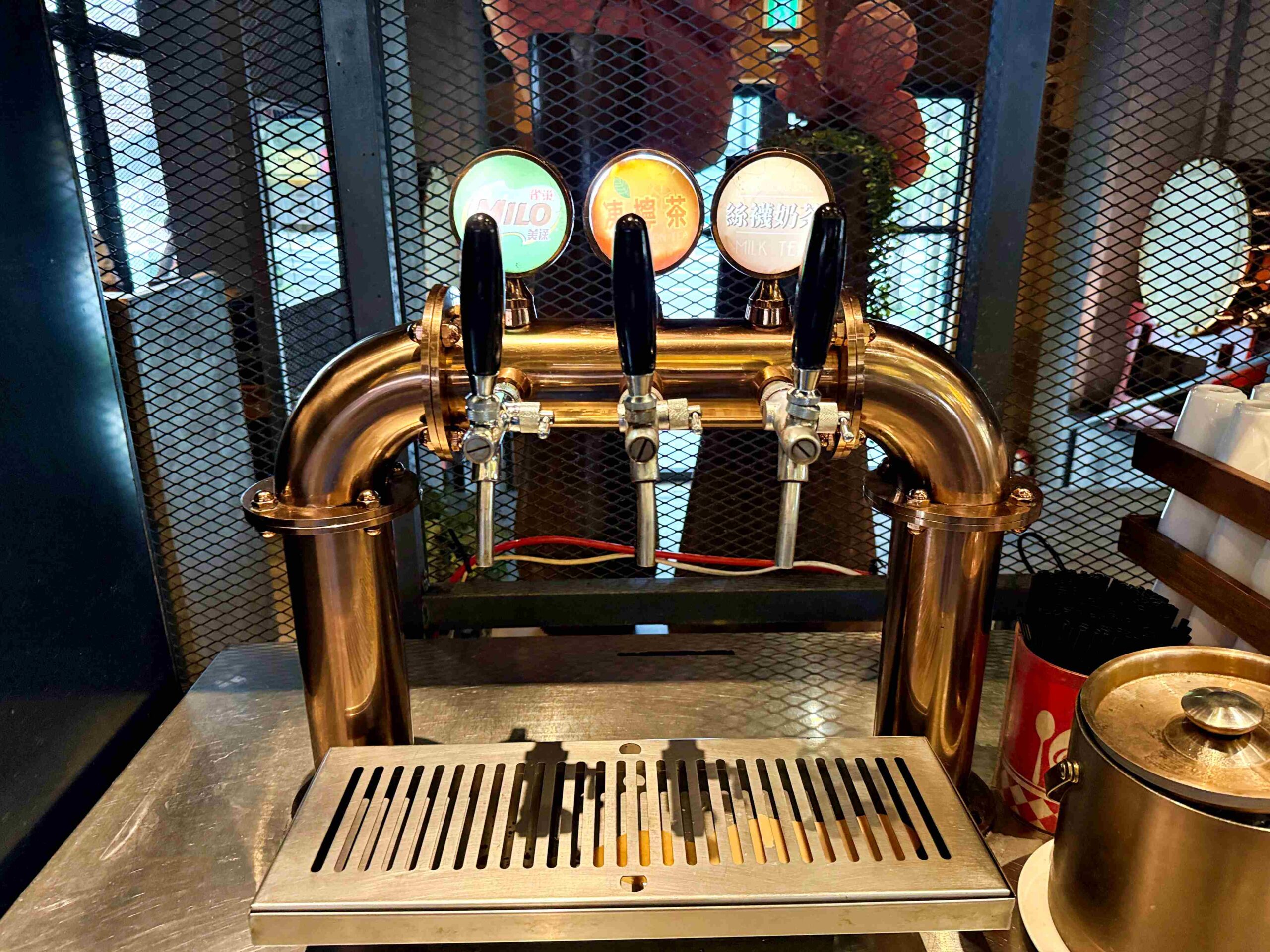 【桃園美食】村民食堂廚窗港點桃園店，便宜好吃高人氣港式飲茶吃到飽推薦 @趙先生吃飯