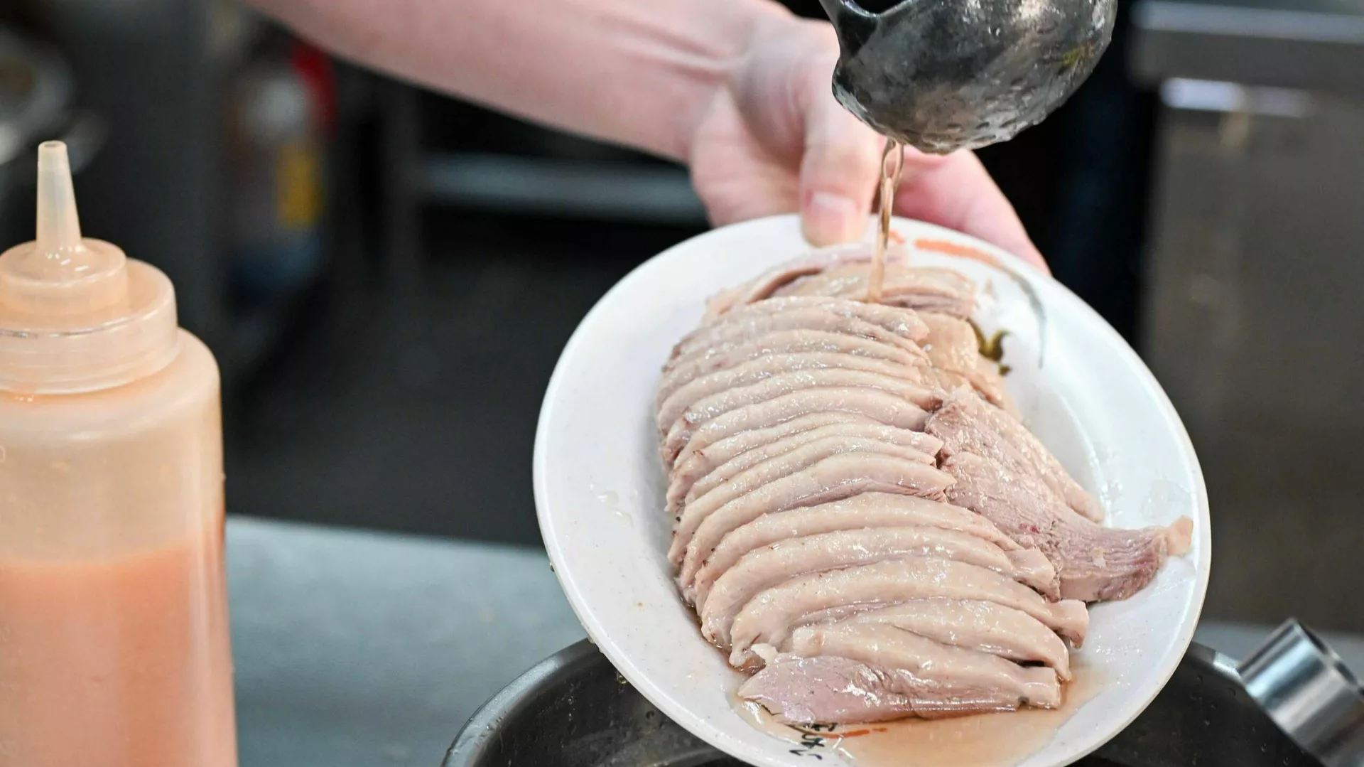 【天母美食】清河鵝肉，靈魂醬汁配上鮮嫩煙燻鵝肉，天母在地老饕激推推薦(菜單) @趙先生吃飯