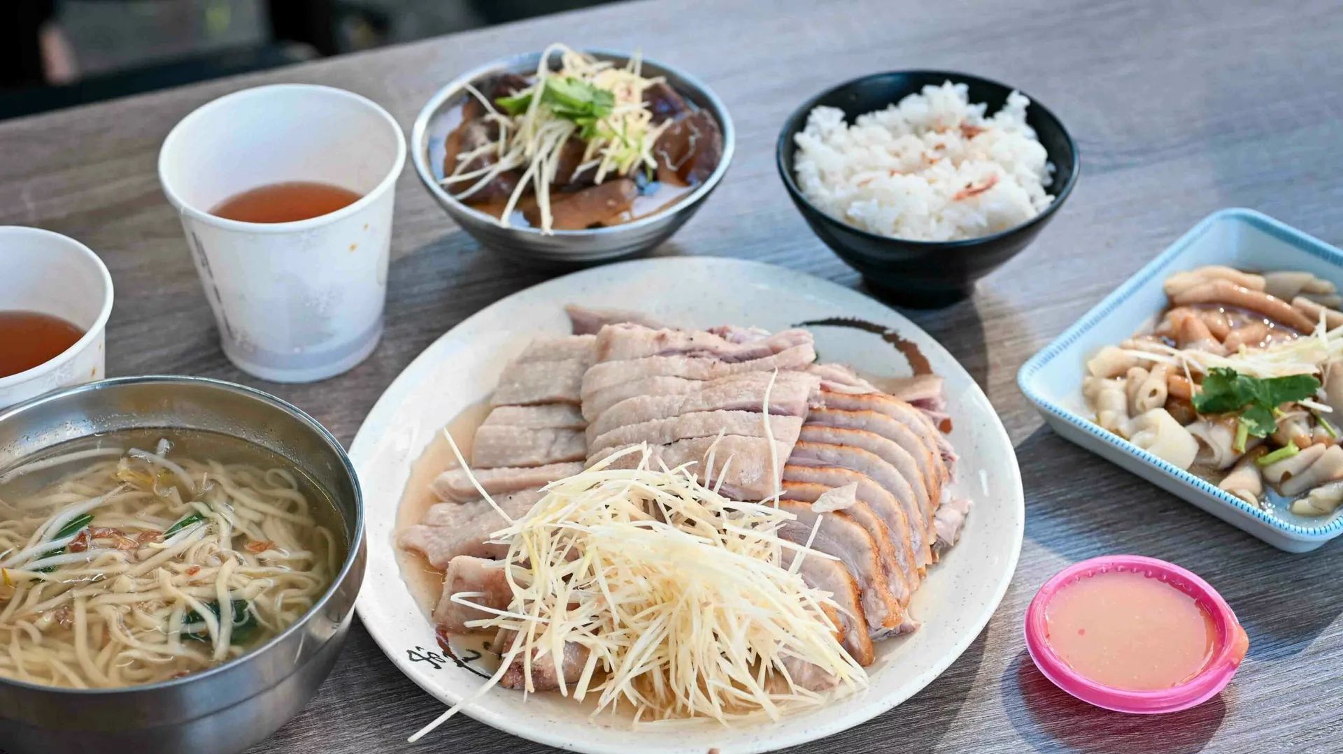 【中山美食】台北晶華酒店栢麗廳，必看快閃泰市場吃到飽！(菜單) @趙先生吃飯