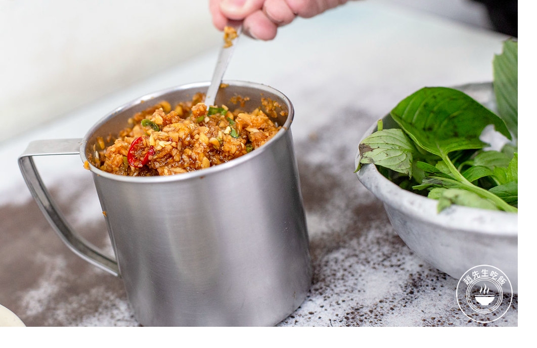 【新莊美食】新莊羊肉榮，1500則好評，很多人早餐午餐下午茶都在吃，羊肉極強(菜單) @趙先生吃飯