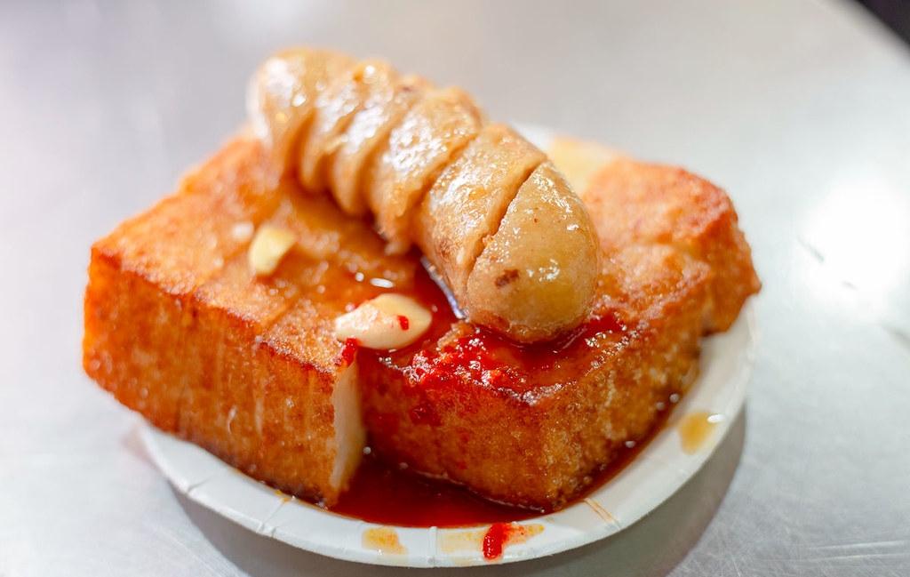 【板橋美食】蘿蔔糕糯米腸，古早味炸物外酥內Q，在地人從小吃到大 (菜單) @趙先生吃飯