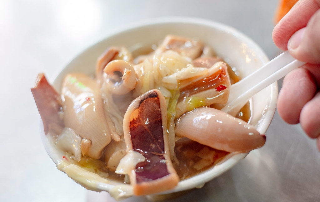 【新莊美食】孫東寶台式牛排 PLUS：300 元主餐＋自助吧吃到飽，CP值爆炸推薦(附菜單) @趙先生吃飯