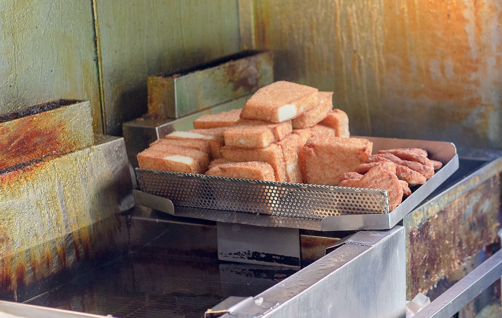 【板橋美食】蘿蔔糕糯米腸，古早味炸物外酥內Q，在地人從小吃到大 (菜單) @趙先生吃飯