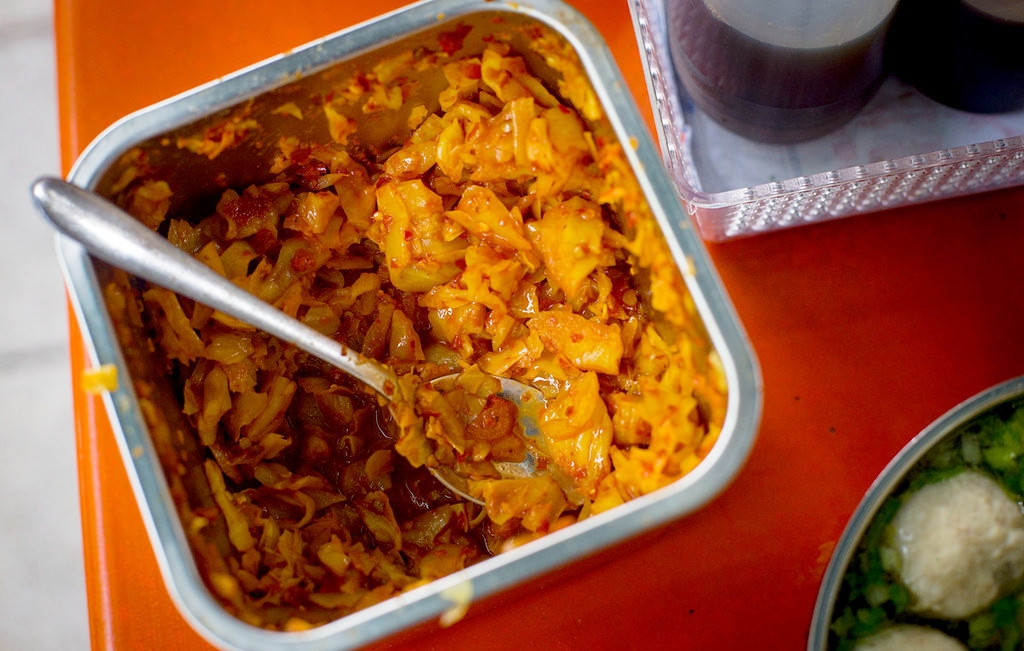 【大安區美食】仁愛魚丸冬粉，魚丸大顆好吃，必加辣高麗菜跟半熟蛋推薦(菜單) @趙先生吃飯