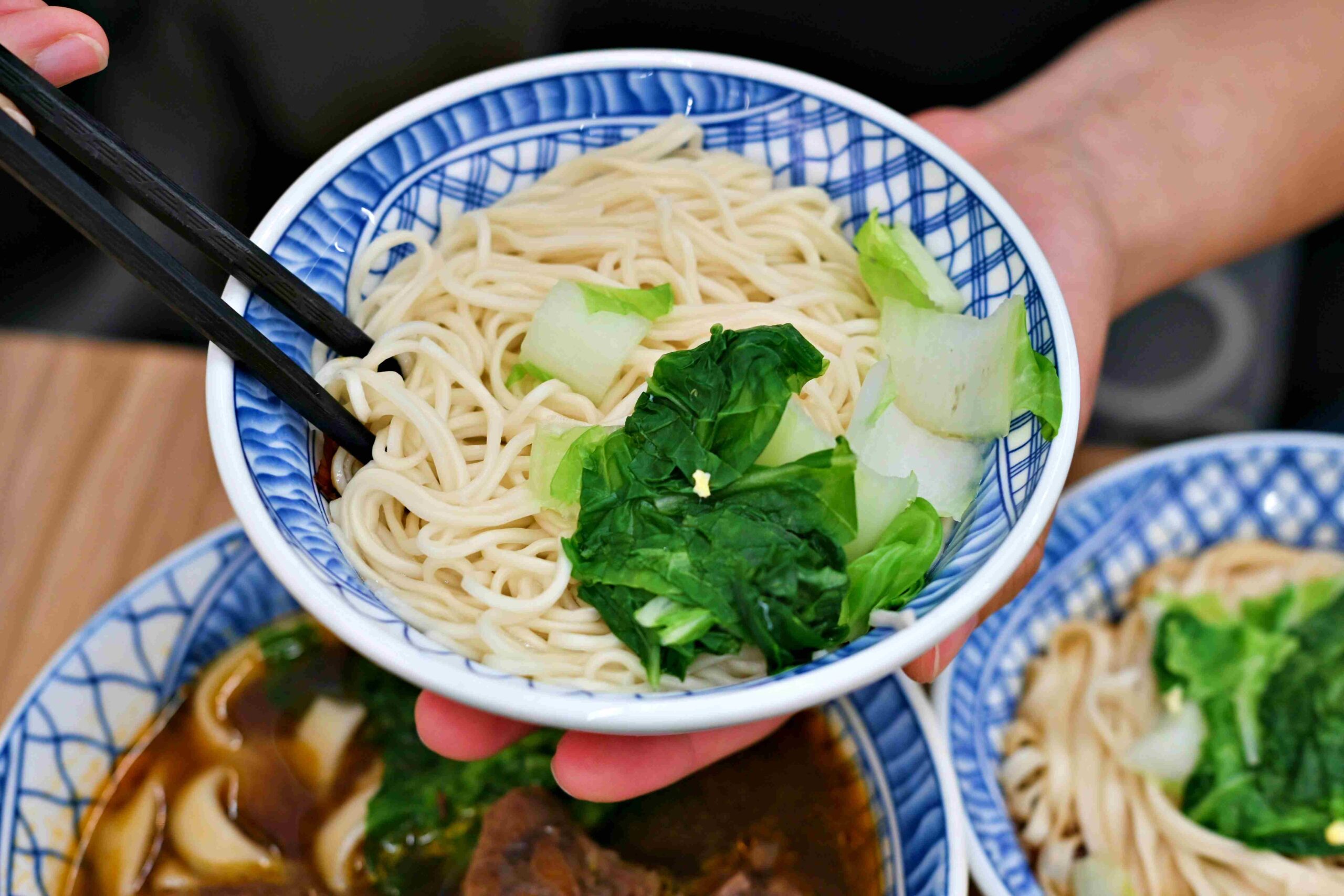 【中永和美食】東引快刀手中和店，乾麵、牛肉麵、控肉飯跟滷味超強推薦(菜單) @趙先生吃飯