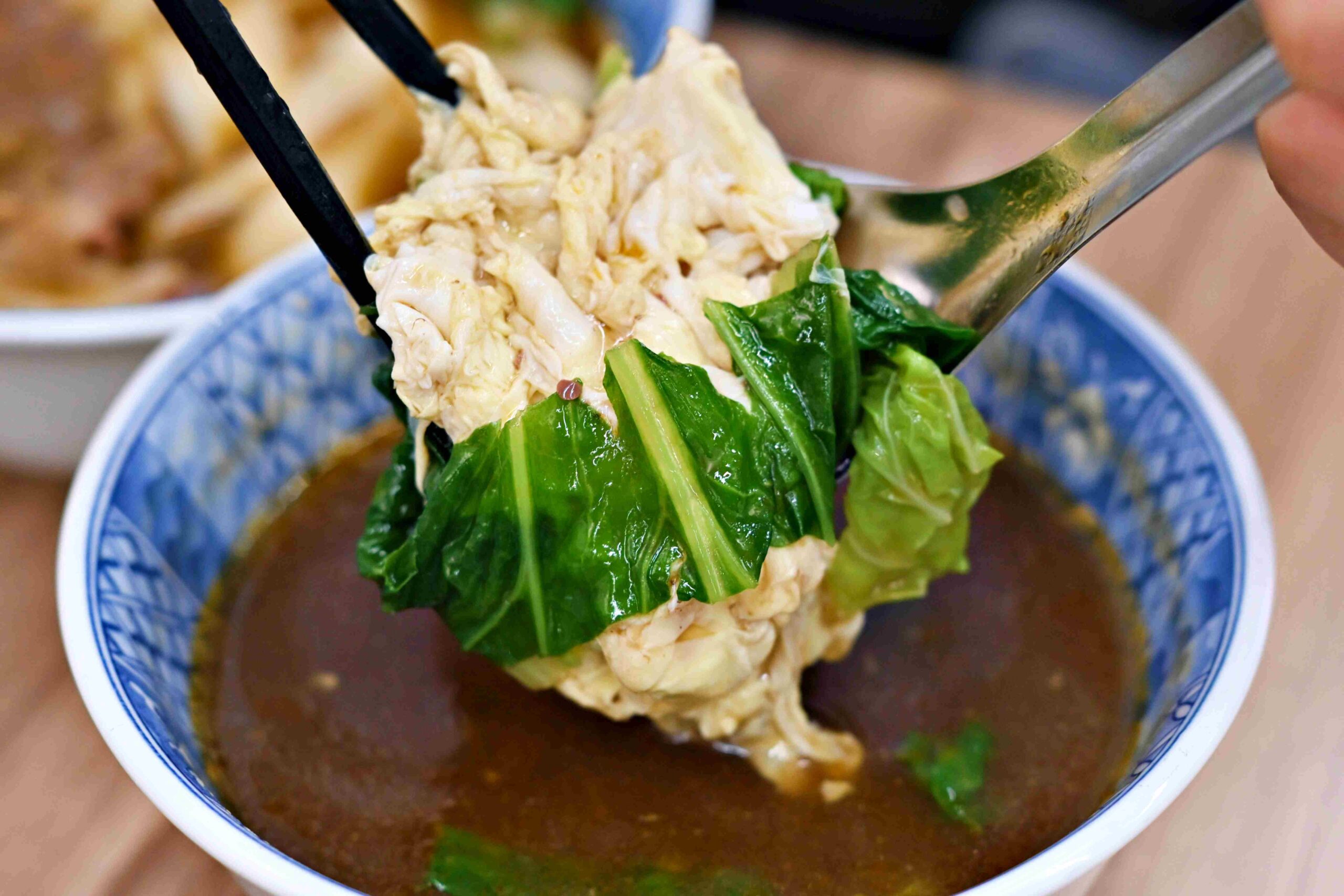 【中永和美食】東引快刀手中和店，乾麵、牛肉麵、控肉飯跟滷味超強推薦(菜單) @趙先生吃飯