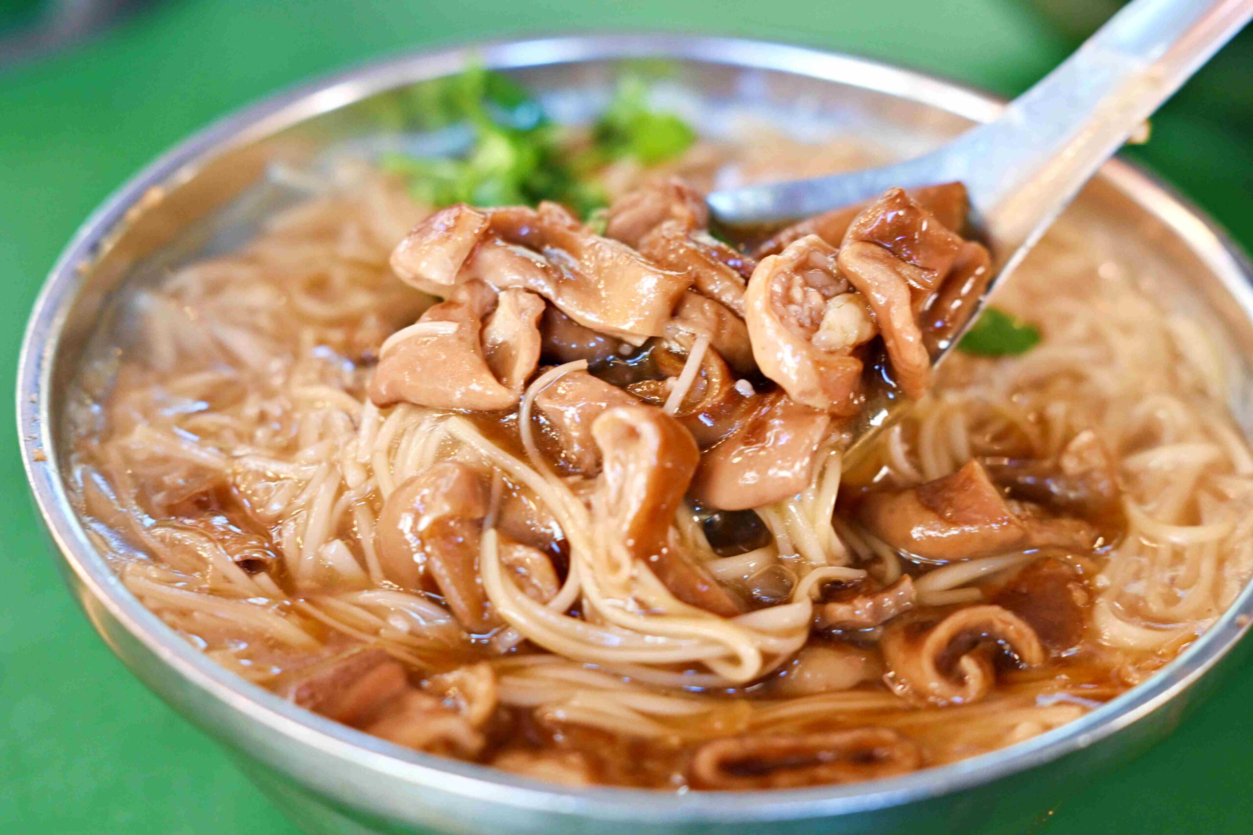 【雙連美食】阿川蚵仔麵線,台北四大麵線之一!鮮蚵肥嫩大腸超香料多推薦(菜單) @趙先生吃飯 【雙連美食】阿川蚵仔麵線,台北四大麵線之一!鮮蚵肥嫩大腸超香料多推薦(菜單) @趙先生吃飯