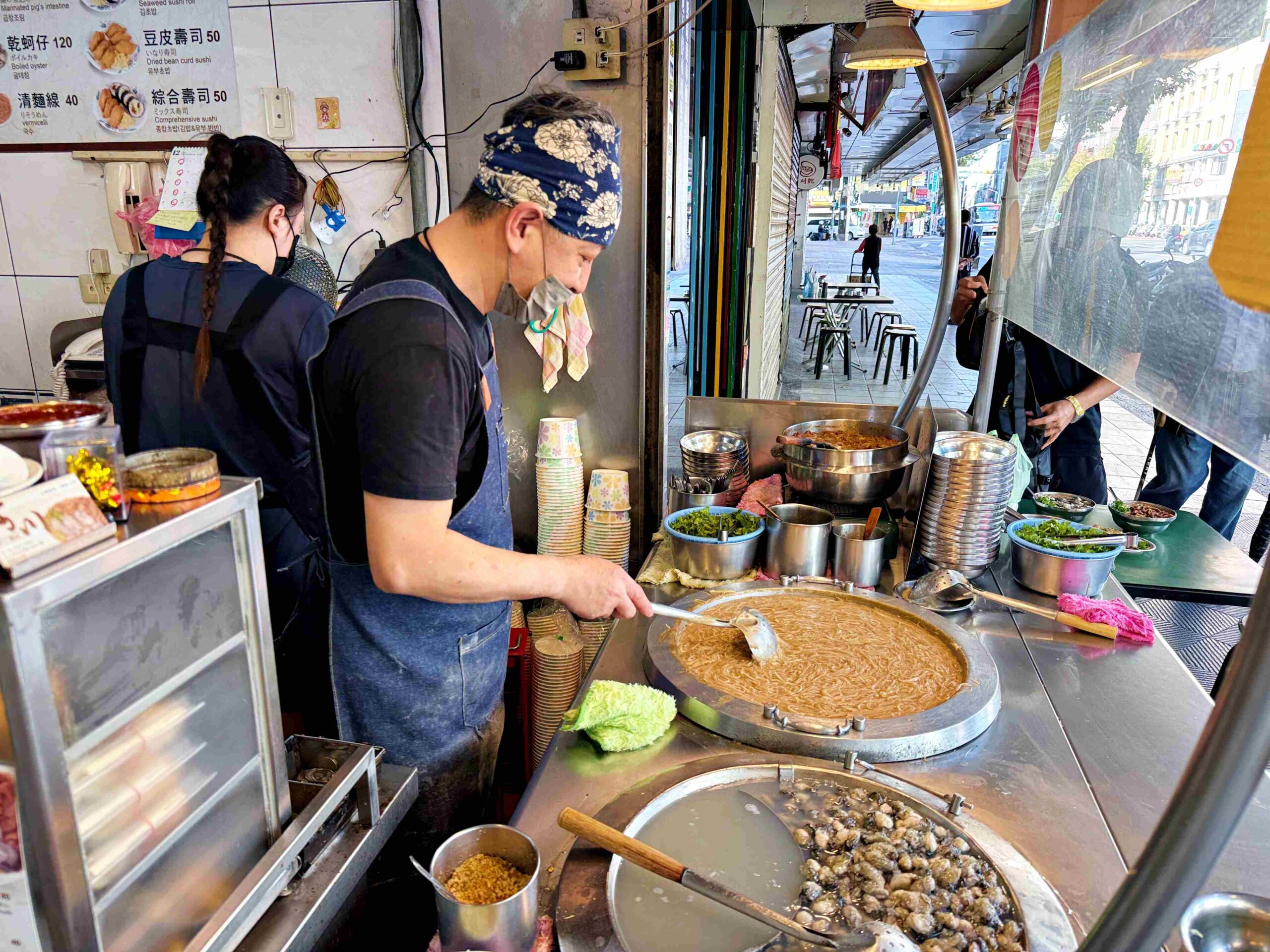 【雙連美食】阿川蚵仔麵線,台北四大麵線之一!鮮蚵肥嫩大腸超香料多推薦(菜單) @趙先生吃飯 【雙連美食】阿川蚵仔麵線,台北四大麵線之一!鮮蚵肥嫩大腸超香料多推薦(菜單) @趙先生吃飯
