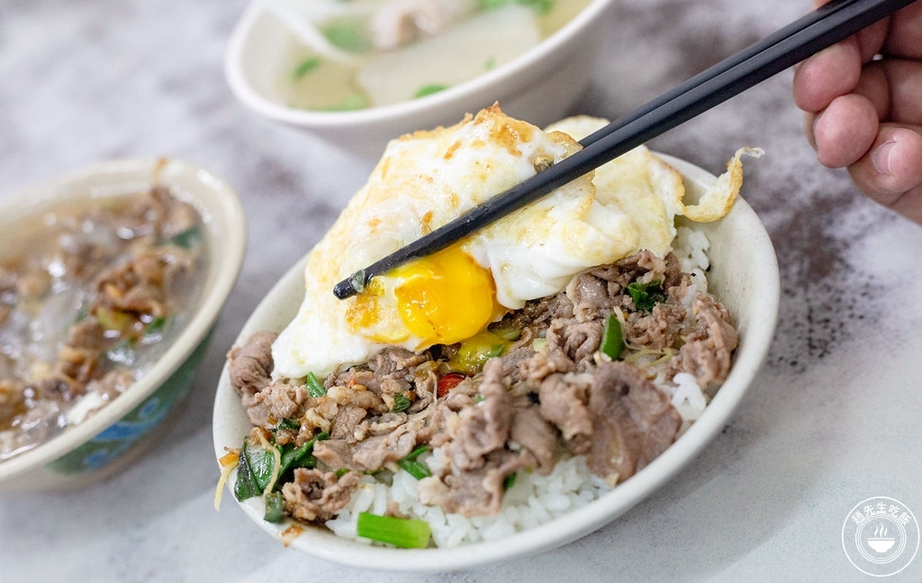 【新莊美食】新莊羊肉榮，1500則好評，很多人早餐午餐下午茶都在吃，羊肉極強(菜單) @趙先生吃飯