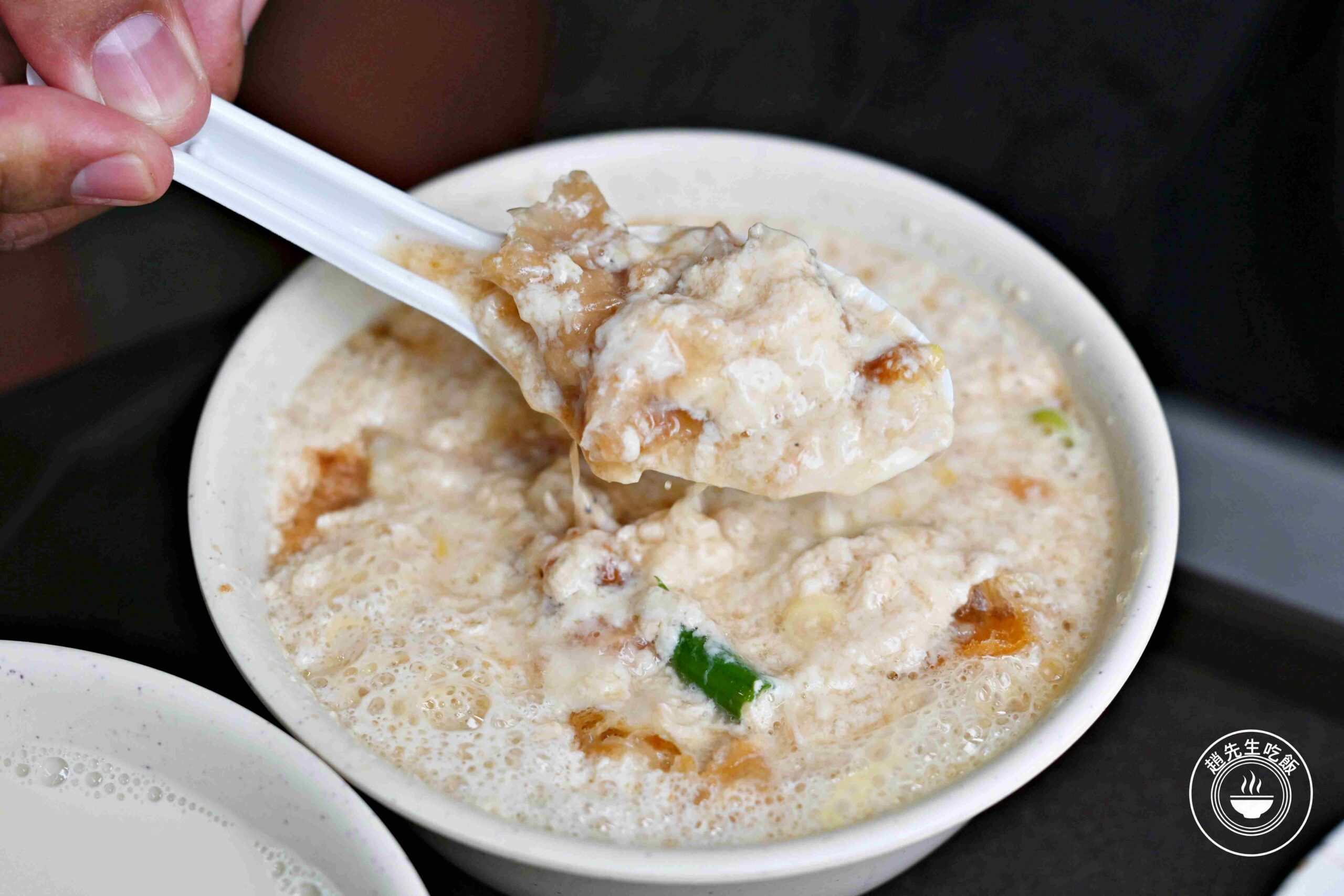 【大安美食】大安永和豆漿大王，現桿麵皮酥脆口感超厚實，推薦燒餅夾蛋、小籠包(菜單) @趙先生吃飯