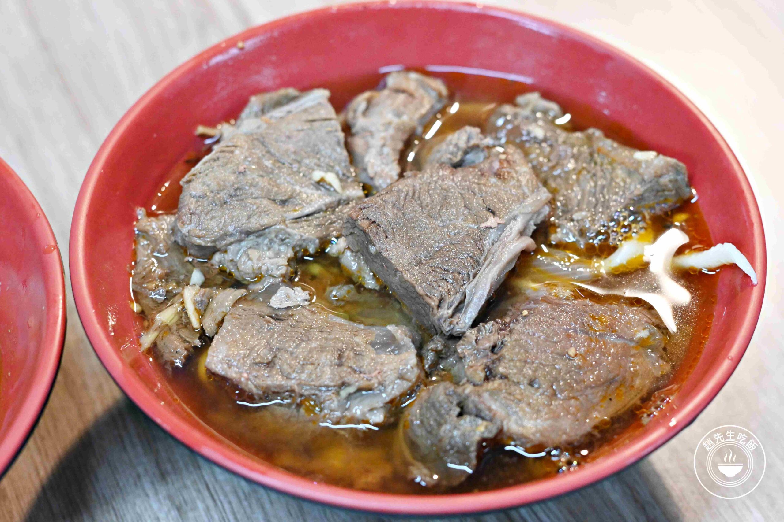 【大安站美食】江蘇老趙刀切麵，在地人從小吃到大手桿麵條嚼勁十足推薦(菜單) @趙先生吃飯