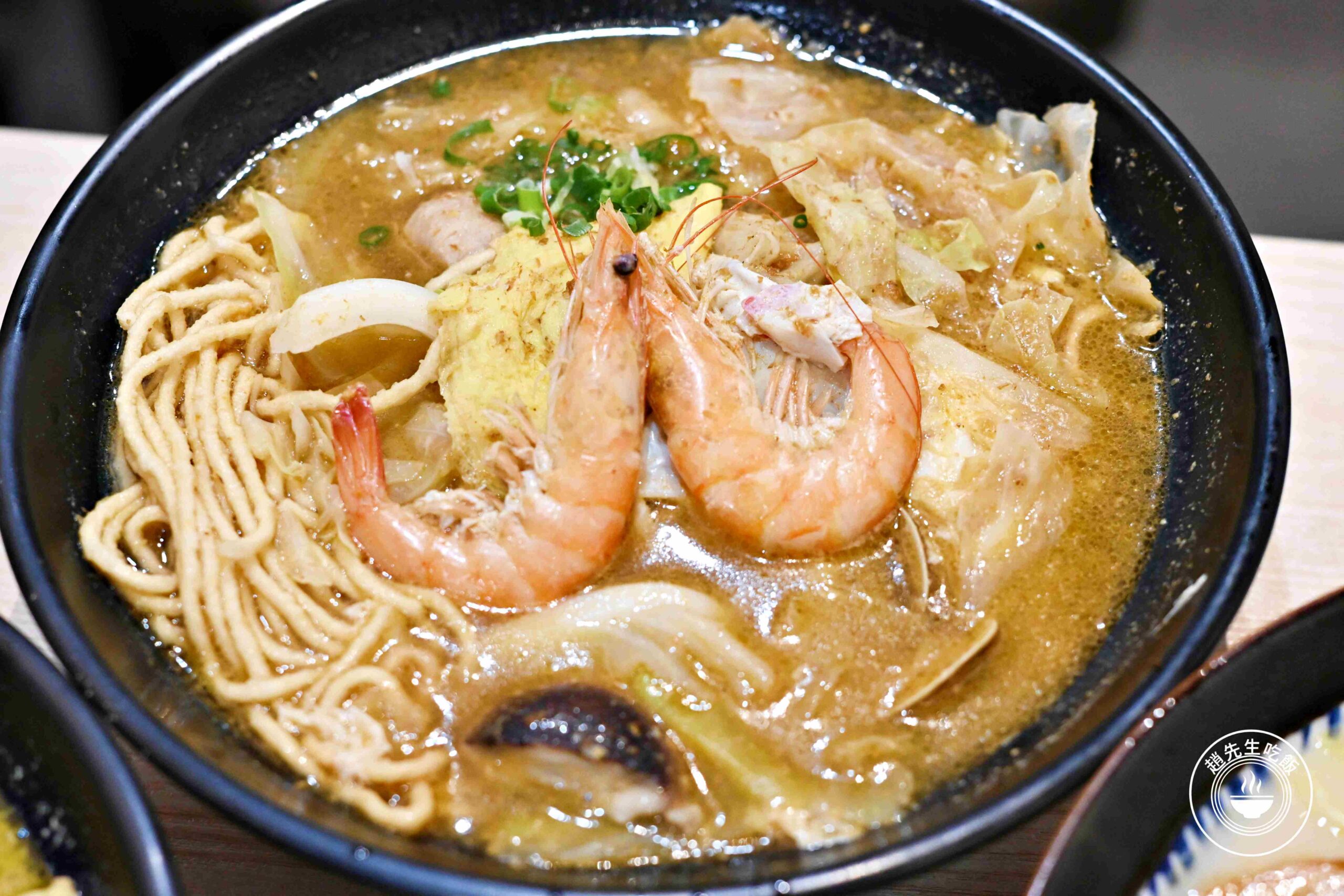 【新莊美食】二春外鍋燒專賣店，屏東排隊名店，超狂份量+每天熬煮湯頭推薦(菜單) @趙先生吃飯