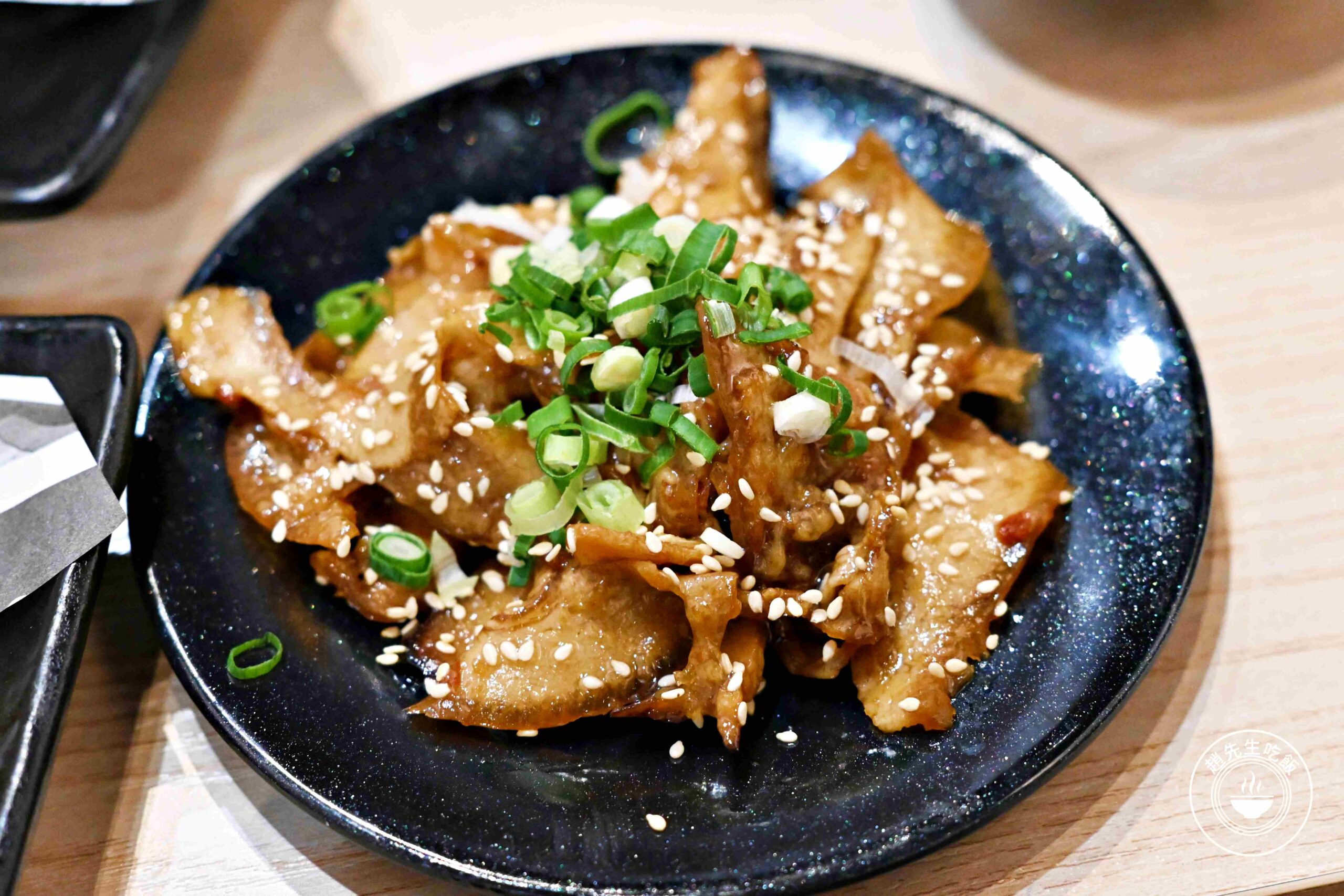 【新莊美食】二春外鍋燒專賣店，屏東排隊名店，超狂份量+每天熬煮湯頭推薦(菜單) @趙先生吃飯