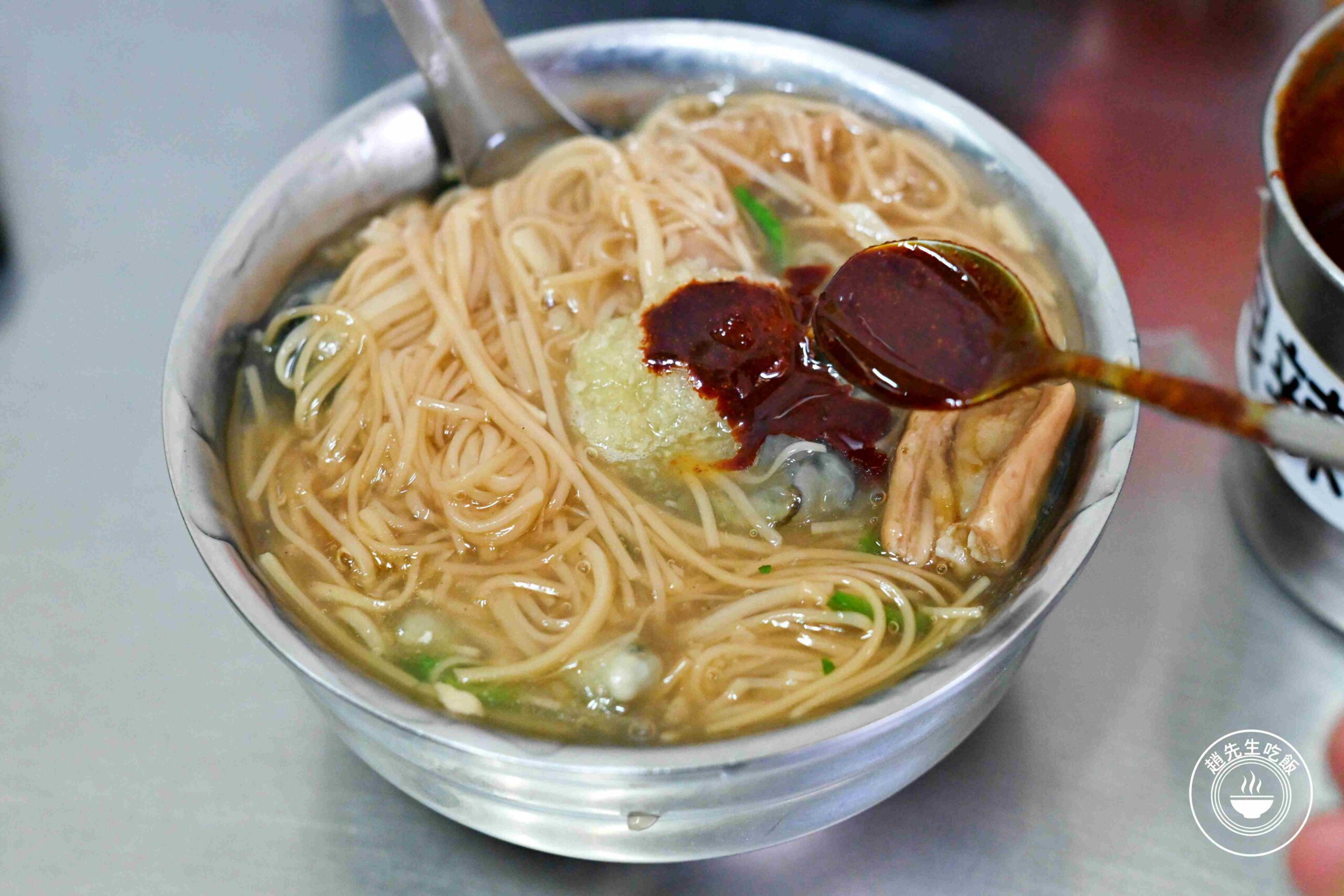 【泰山美食】全興蚵仔大腸麵線，料多實在藏碗底，評論近3000則，新北四大麵線推薦(菜單) @趙先生吃飯