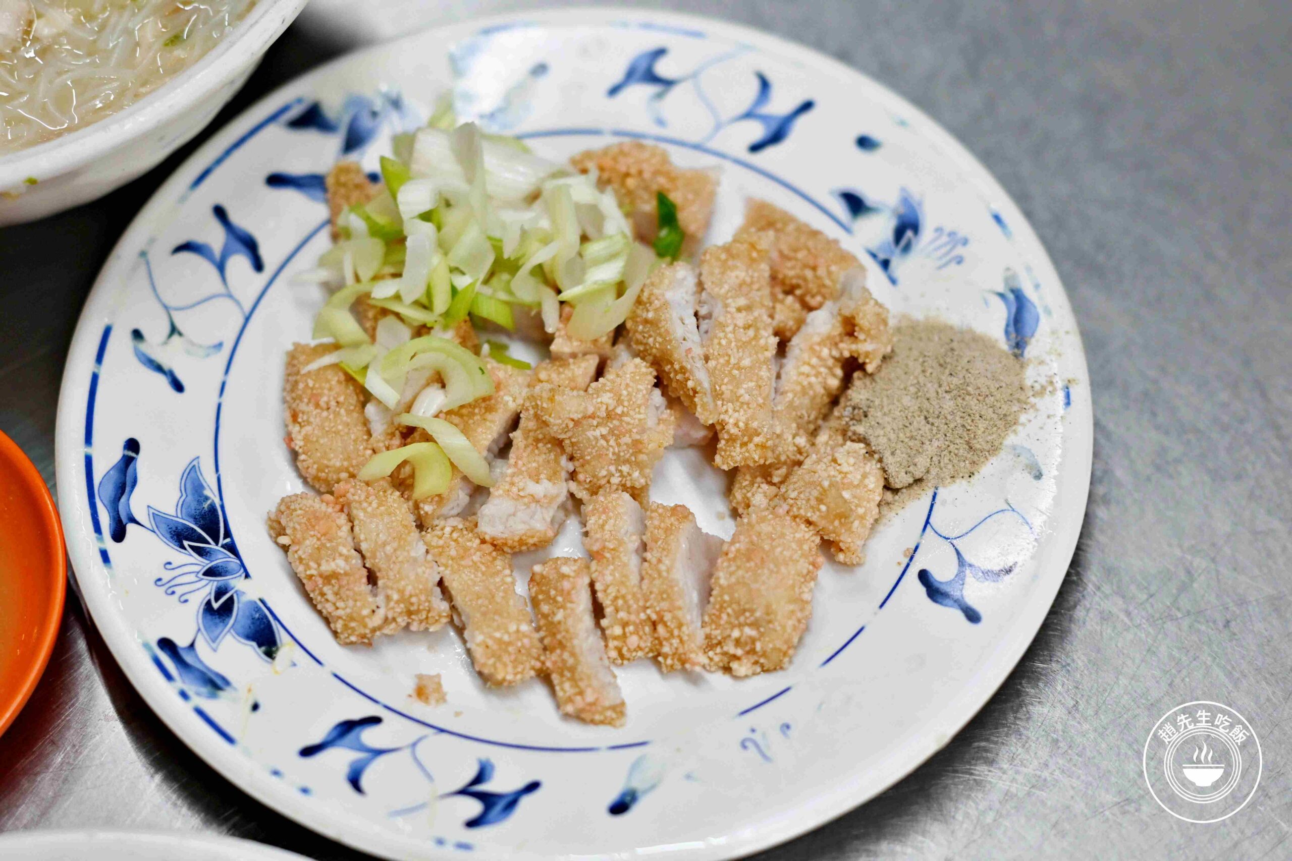 【大橋頭美食】旗魚新竹米粉，超便宜小吃！半夜還在排隊!(推薦) @趙先生吃飯