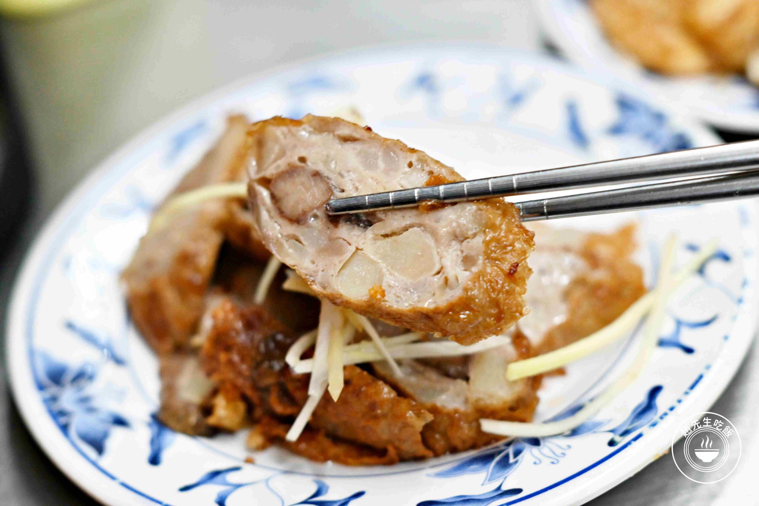 【大橋頭美食】旗魚新竹米粉，超便宜小吃！半夜還在排隊!(推薦) @趙先生吃飯