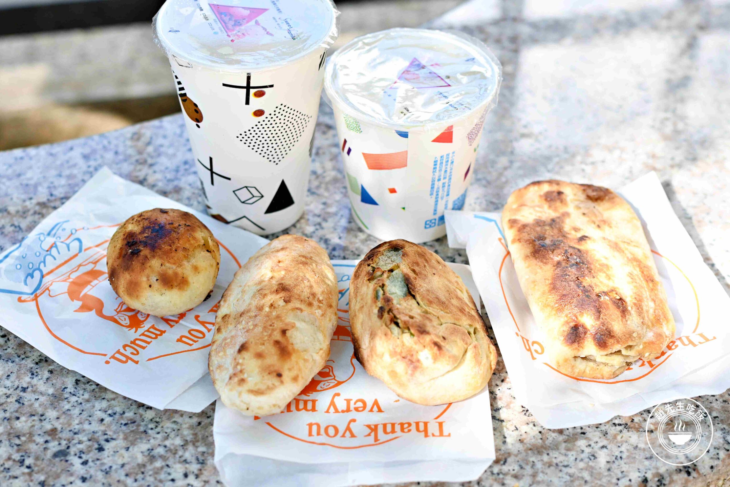 【桃園美食】森鄰水岸景觀咖啡館｜山水包圍的超大寵物友善咖啡廳，邊吃邊放空超Chill！ @趙先生吃飯