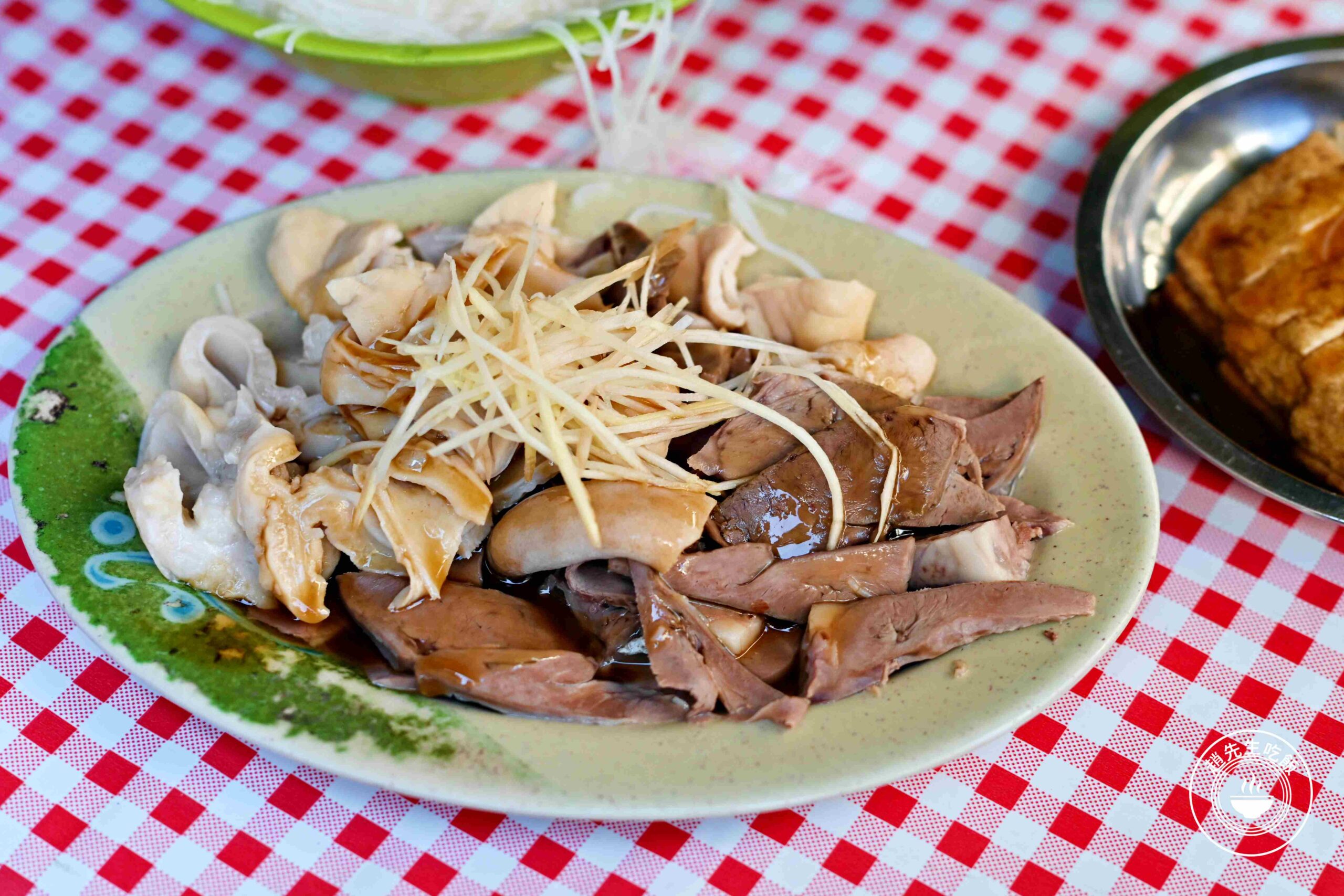 【東門美食】無名米粉湯，巷弄內無招牌40年老店，神祕鐵皮屋便宜小吃推薦(菜單) @趙先生吃飯