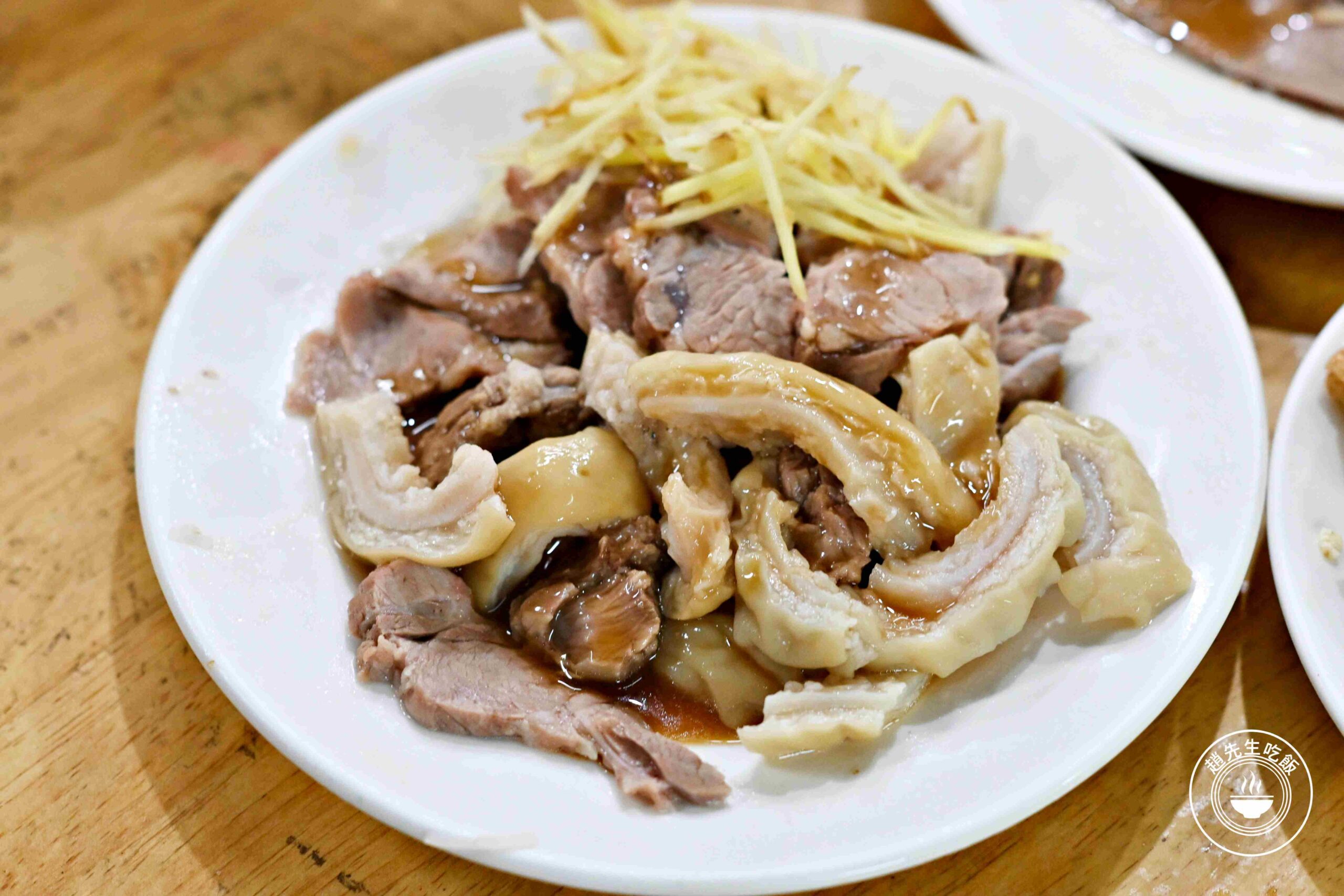 【東門美食】羅媽媽米粉湯，70年老店獲500碗肯定，米粉湯、大腸頭推薦(菜單) @趙先生吃飯