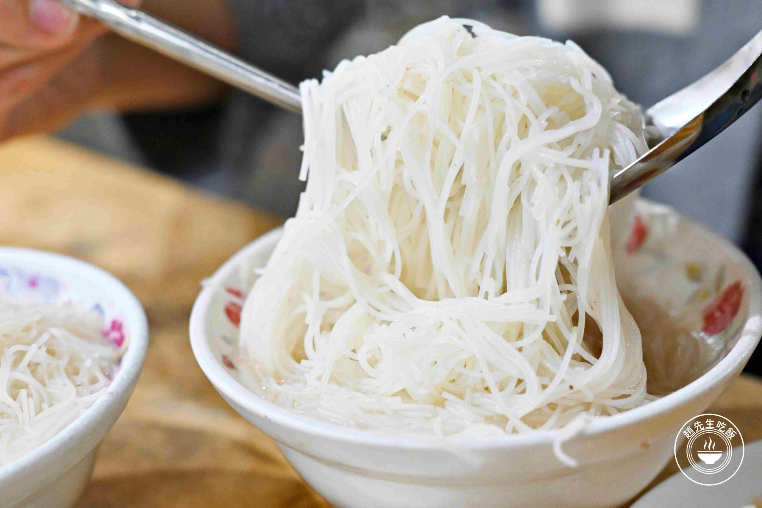 【東門美食】羅媽媽米粉湯，70年老店獲500碗肯定，米粉湯、大腸頭推薦(菜單) @趙先生吃飯