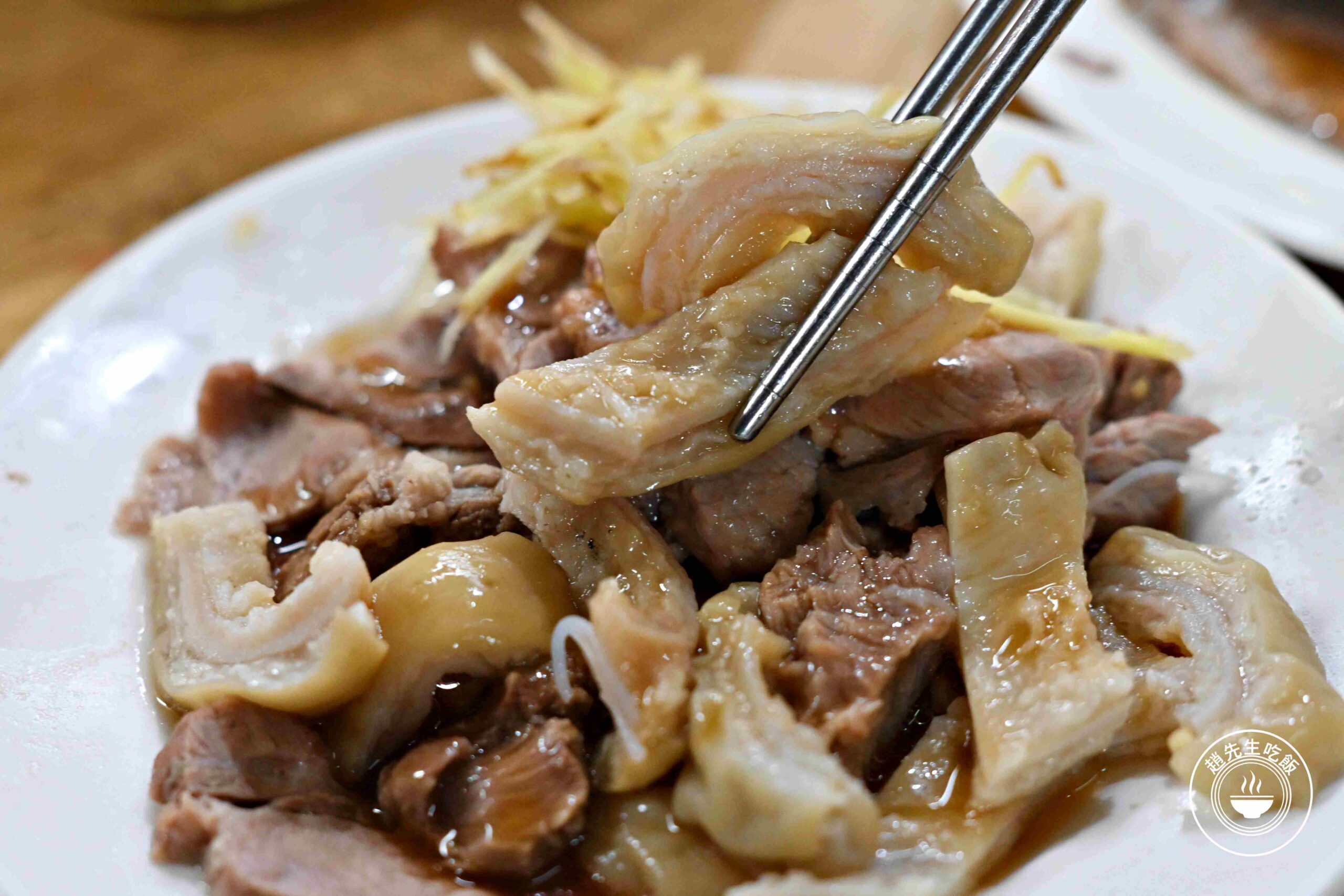 【東門美食】羅媽媽米粉湯，70年老店獲500碗肯定，米粉湯、大腸頭推薦(菜單) @趙先生吃飯