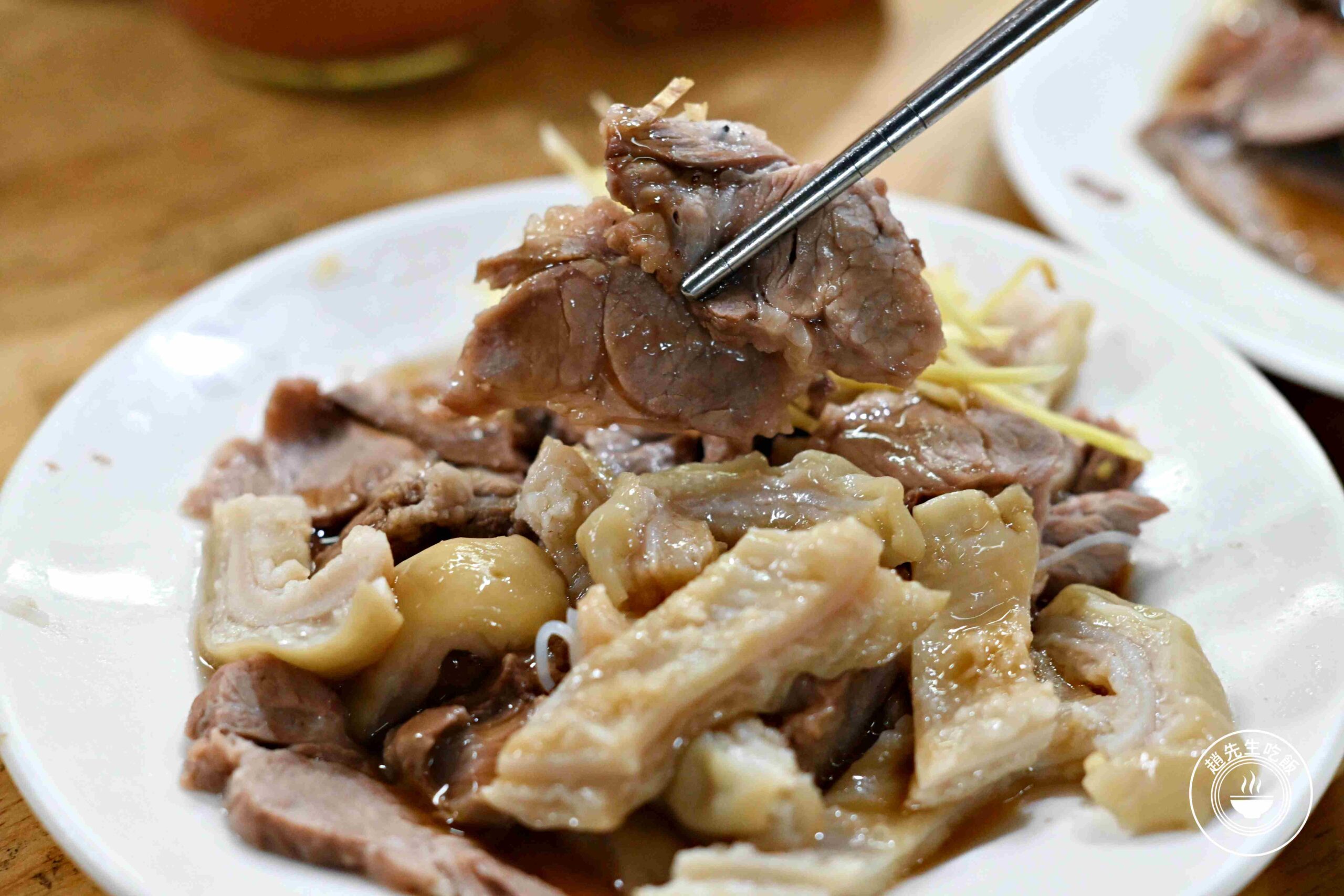 【東門美食】羅媽媽米粉湯，70年老店獲500碗肯定，米粉湯、大腸頭推薦(菜單) @趙先生吃飯