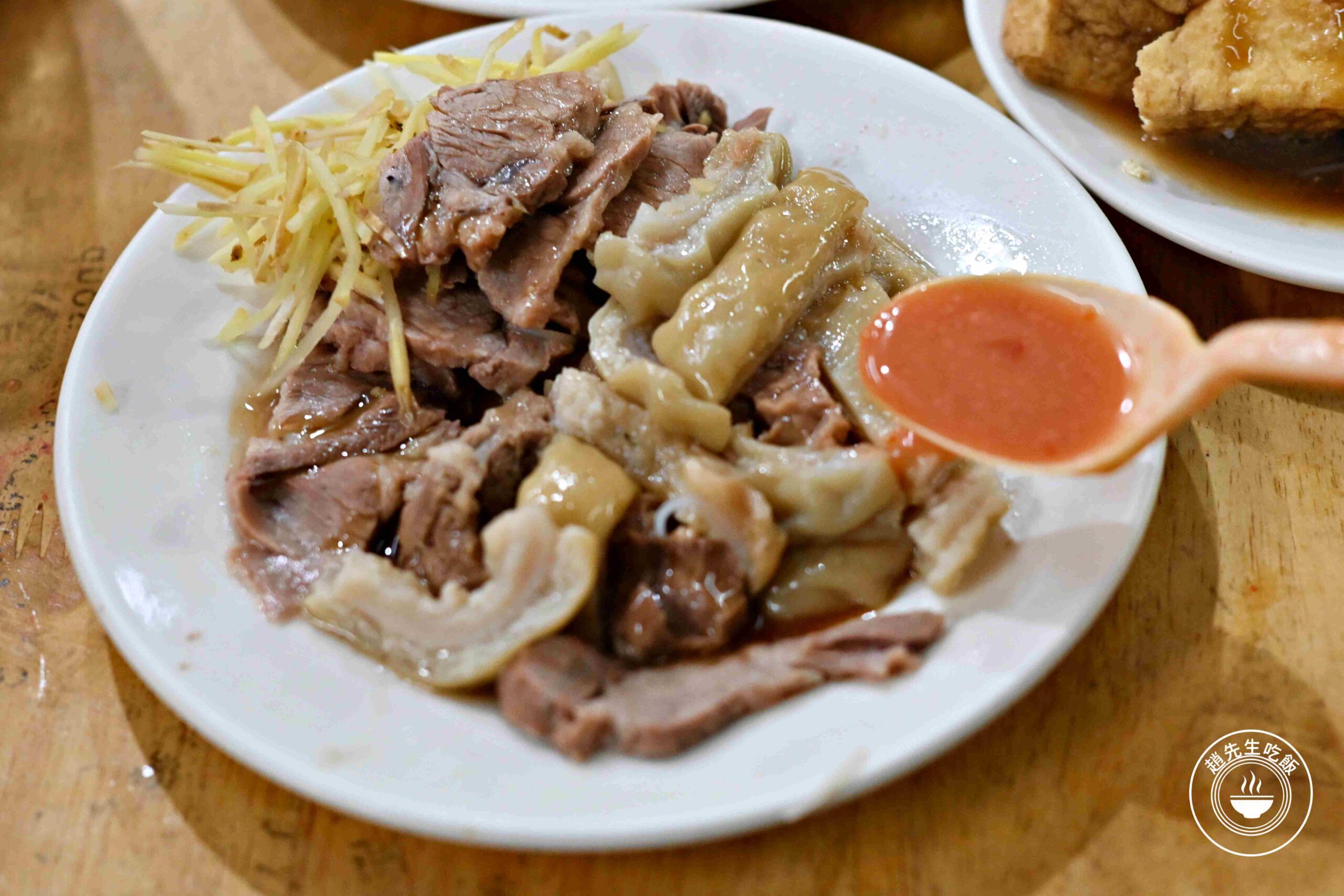 【東門美食】羅媽媽米粉湯，70年老店獲500碗肯定，米粉湯、大腸頭推薦(菜單) @趙先生吃飯