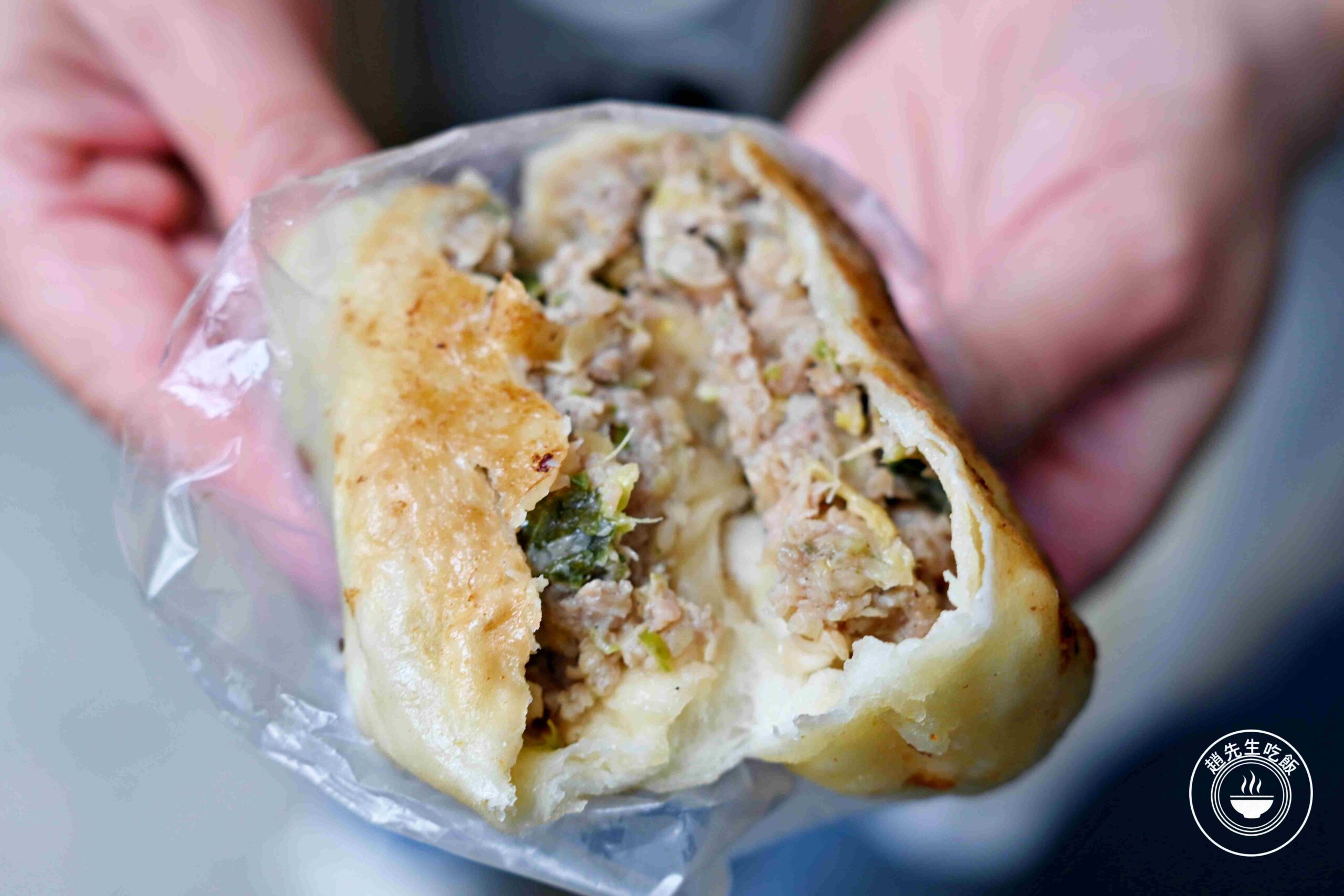 【南港美食】傳說水煎包，巷弄內的人氣排隊小吃，七種口味都好吃推薦(菜單) @趙先生吃飯