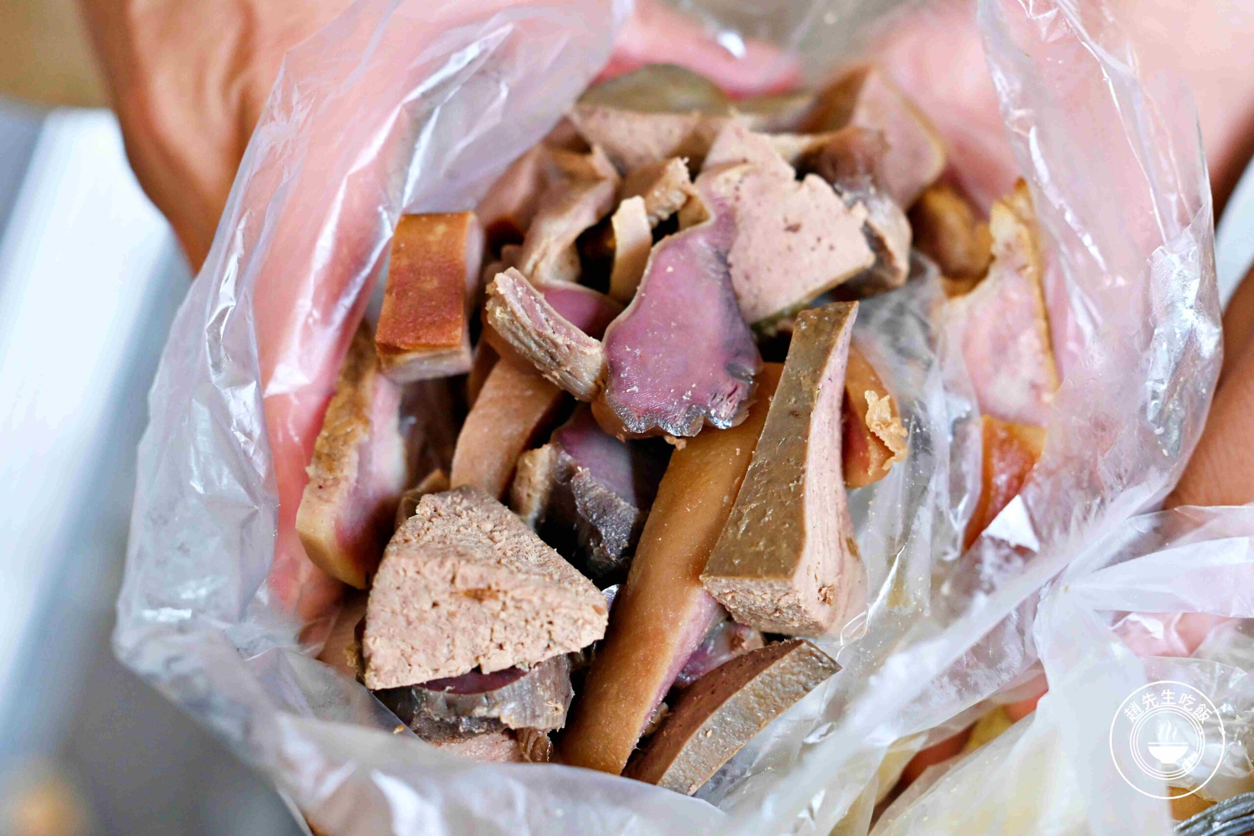 【南京三民美食】老車滷味，巷弄低調老攤高CP值銅板小吃推薦(菜單) @趙先生吃飯