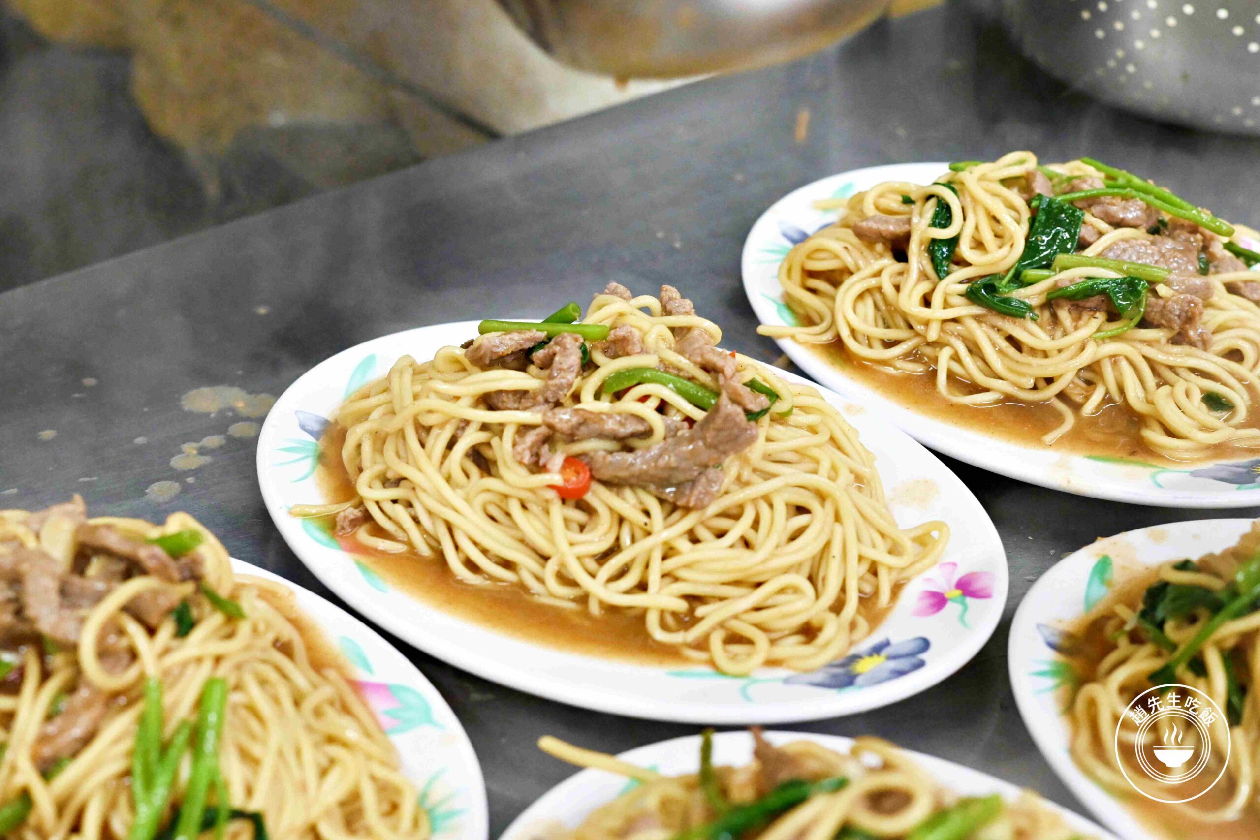 【南京三民美食】蕭家牛雜湯,滿滿一碗料多實,牛肉炒麵也爆炸強!(推薦) @趙先生吃飯 【南京三民美食】蕭家牛雜湯,滿滿一碗料多實,牛肉炒麵也爆炸強!(推薦) @趙先生吃飯