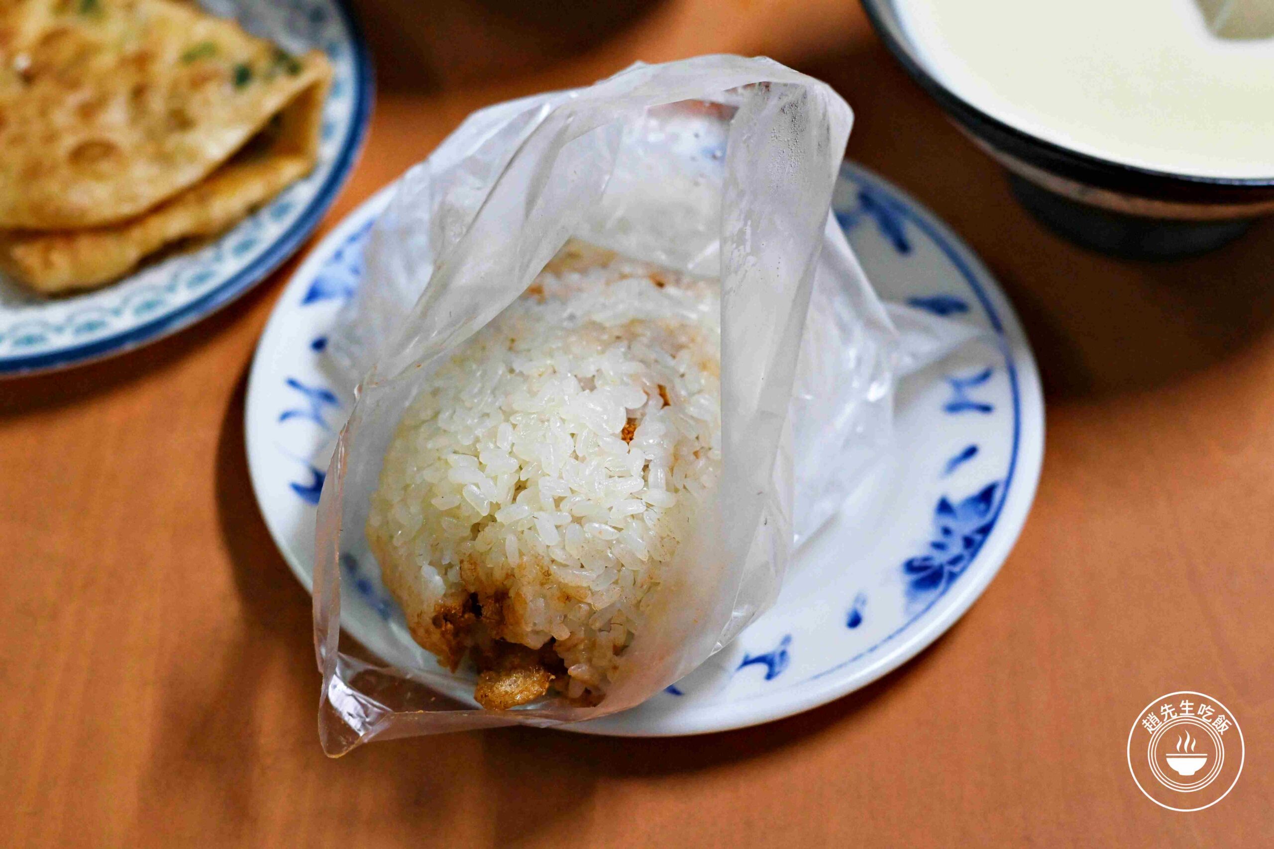 【三重美食】仁愛豆漿店、鐵夾蛋餅,躲在巷弄裡的酥脆半煎炸蛋餅有夠香推薦(菜單) @趙先生吃飯 【三重美食】仁愛豆漿店、鐵夾蛋餅,躲在巷弄裡的酥脆半煎炸蛋餅有夠香推薦(菜單) @趙先生吃飯