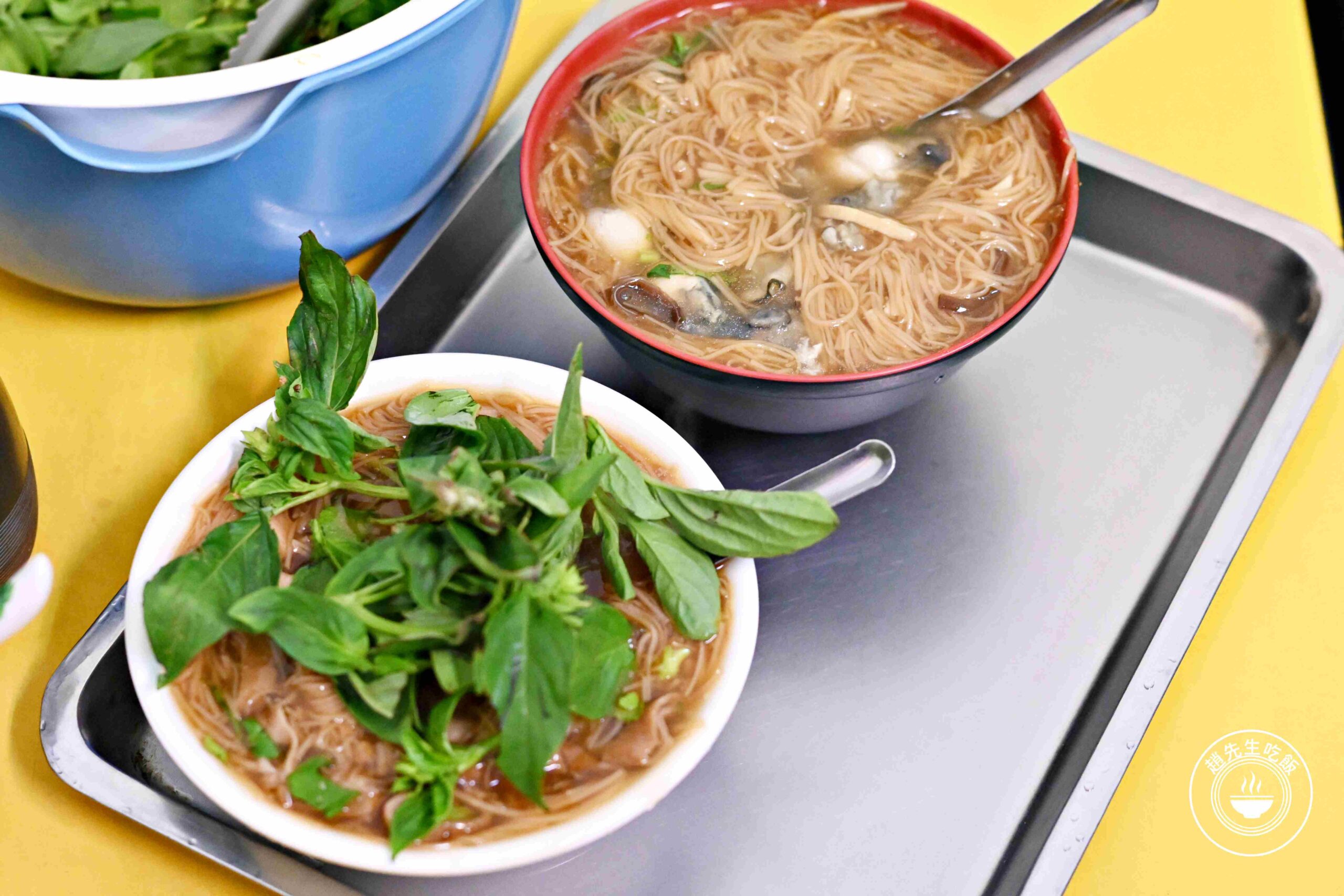 【三重美食】三重橋頭麵線，500碗推薦！蚵仔無敵大，九層塔隨便加吃到爽推薦(菜單) @趙先生吃飯